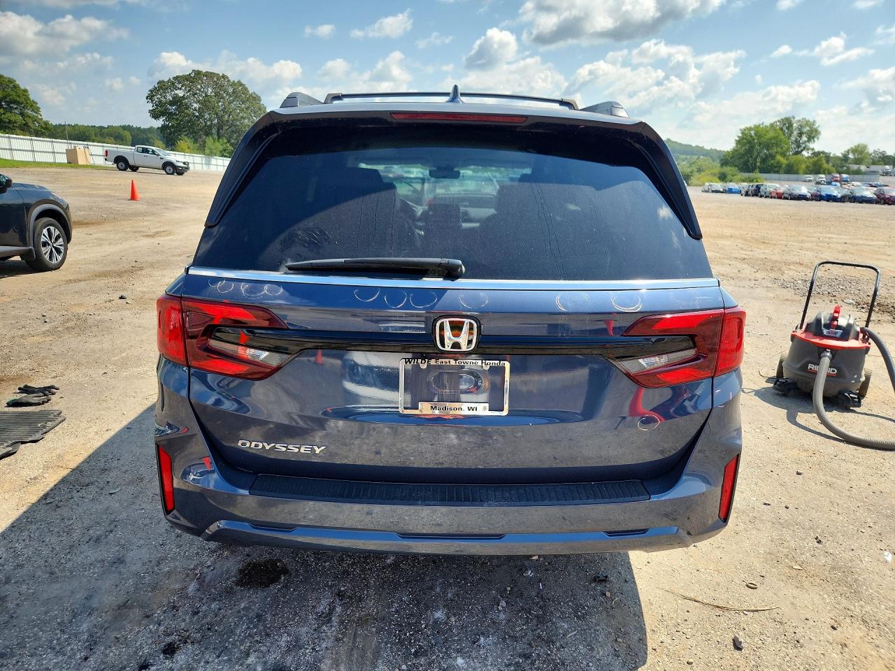 2025 Honda Odyssey Exl Blue vin: 5FNRL6H69SB040656