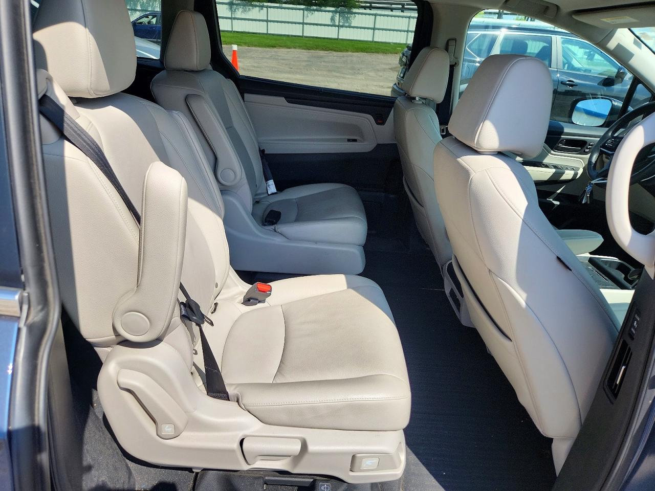 2025 Honda Odyssey Exl Blue vin: 5FNRL6H69SB040656