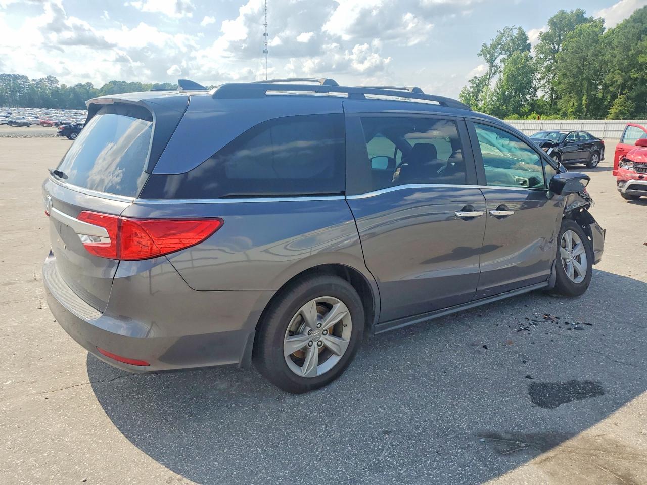 2018 Honda Odyssey Exl Gray vin: 5FNRL6H70JB092524