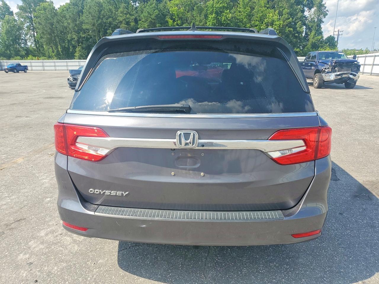 2018 Honda Odyssey Exl Gray vin: 5FNRL6H70JB092524