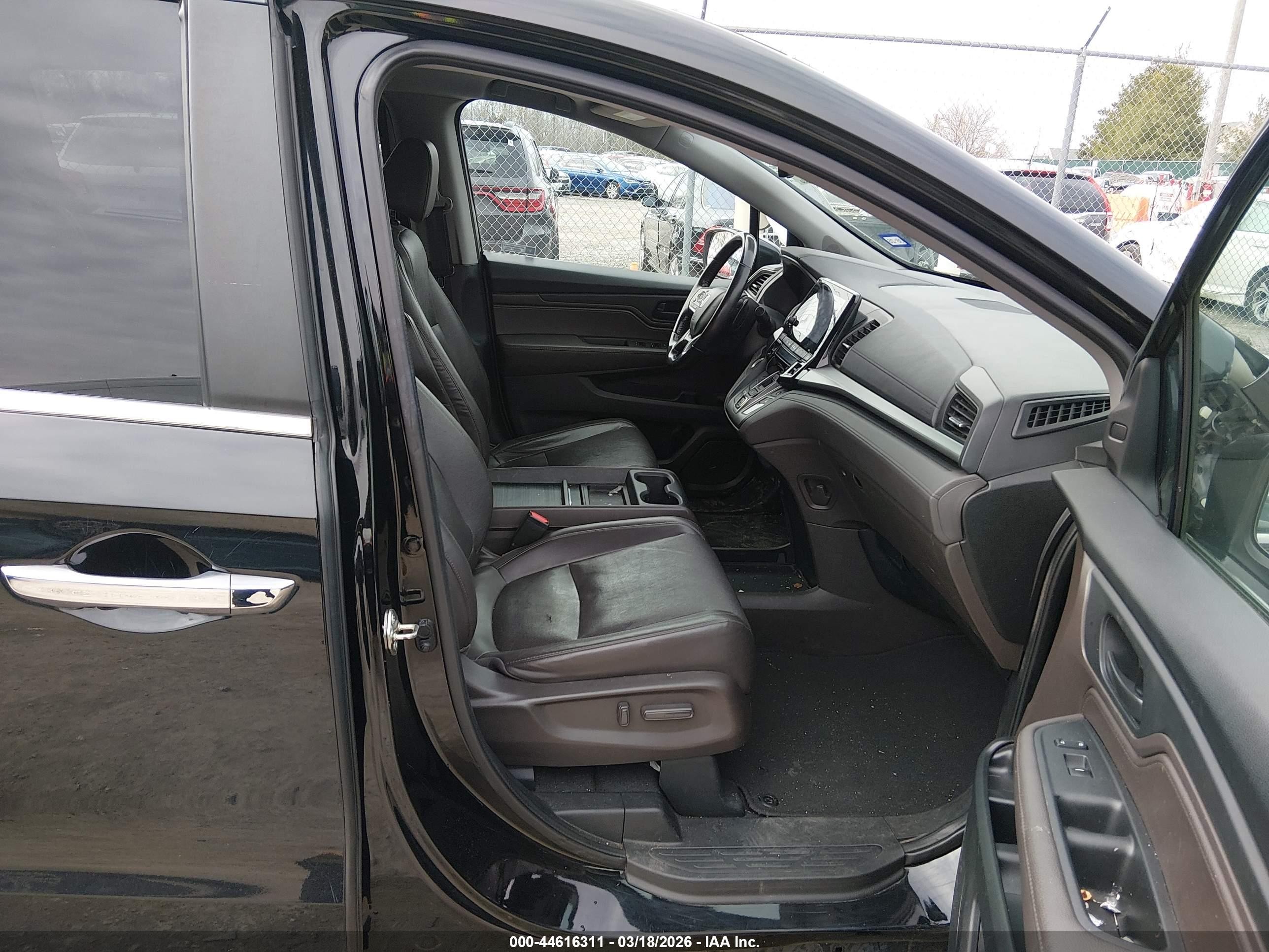2018 Honda Odyssey Ex-l Black vin: 5FNRL6H71JB032218