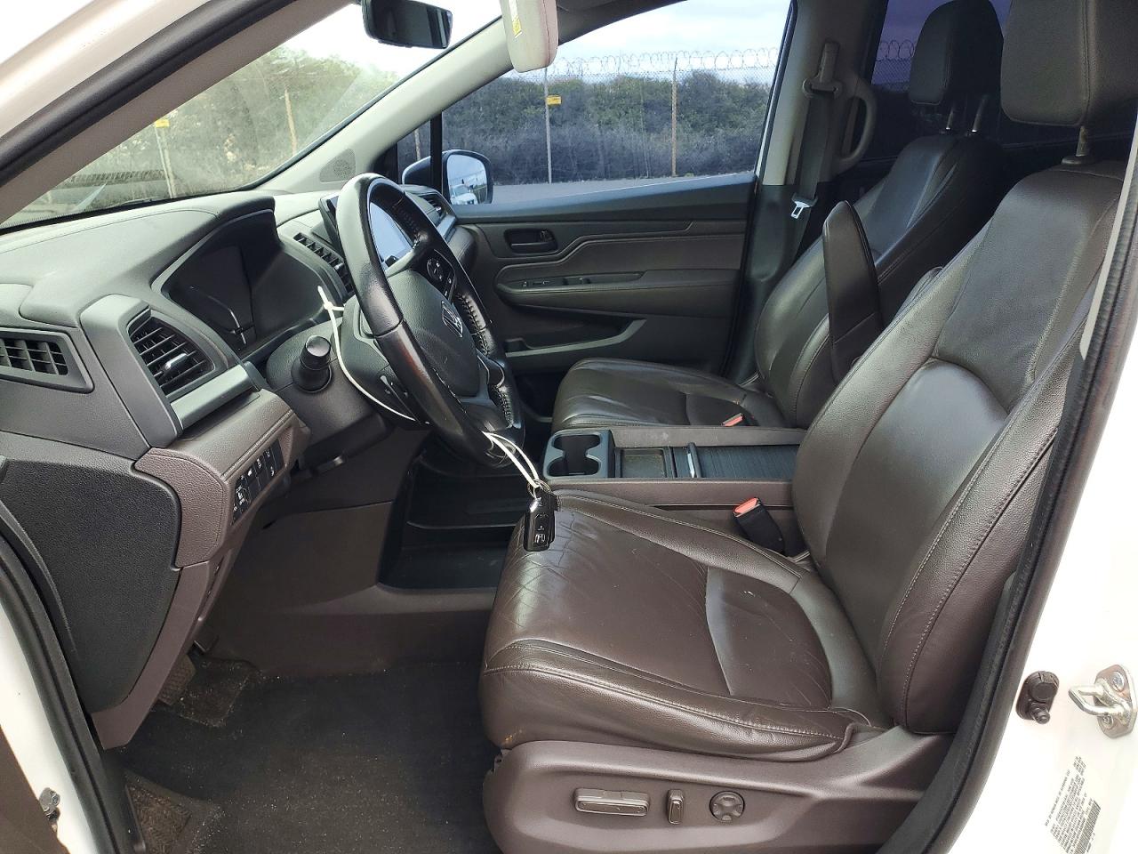2020 Honda Odyssey Exl White vin: 5FNRL6H72LB006889