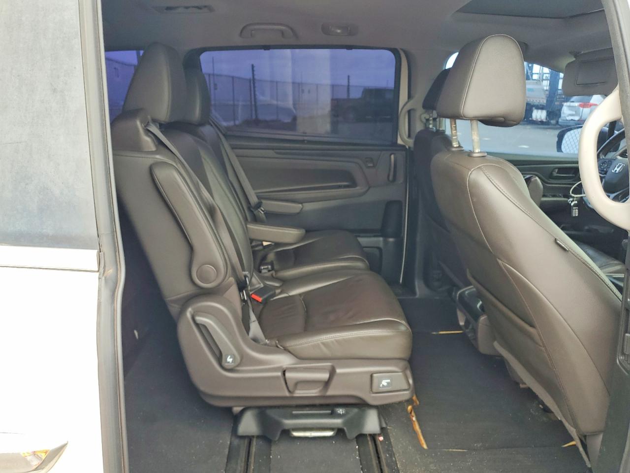 2020 Honda Odyssey Exl White vin: 5FNRL6H72LB006889