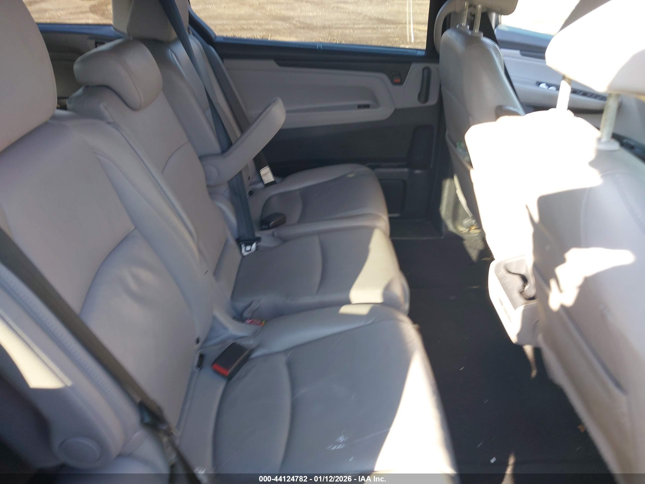 2020 Honda Odyssey Ex-l/ex-l W/navi   Res Black vin: 5FNRL6H72LB020050