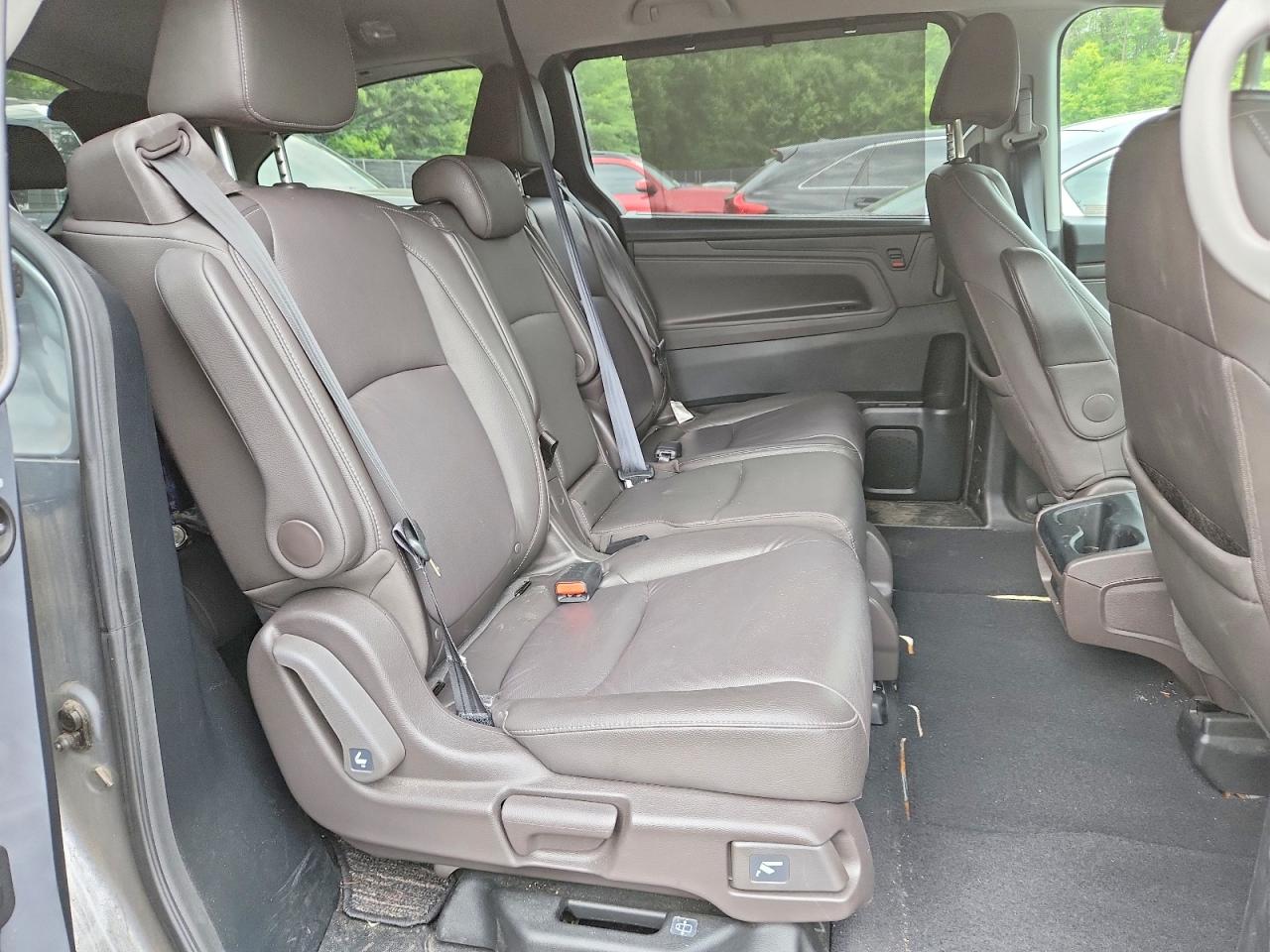 2021 Honda Odyssey Exl Silver vin: 5FNRL6H72MB028991
