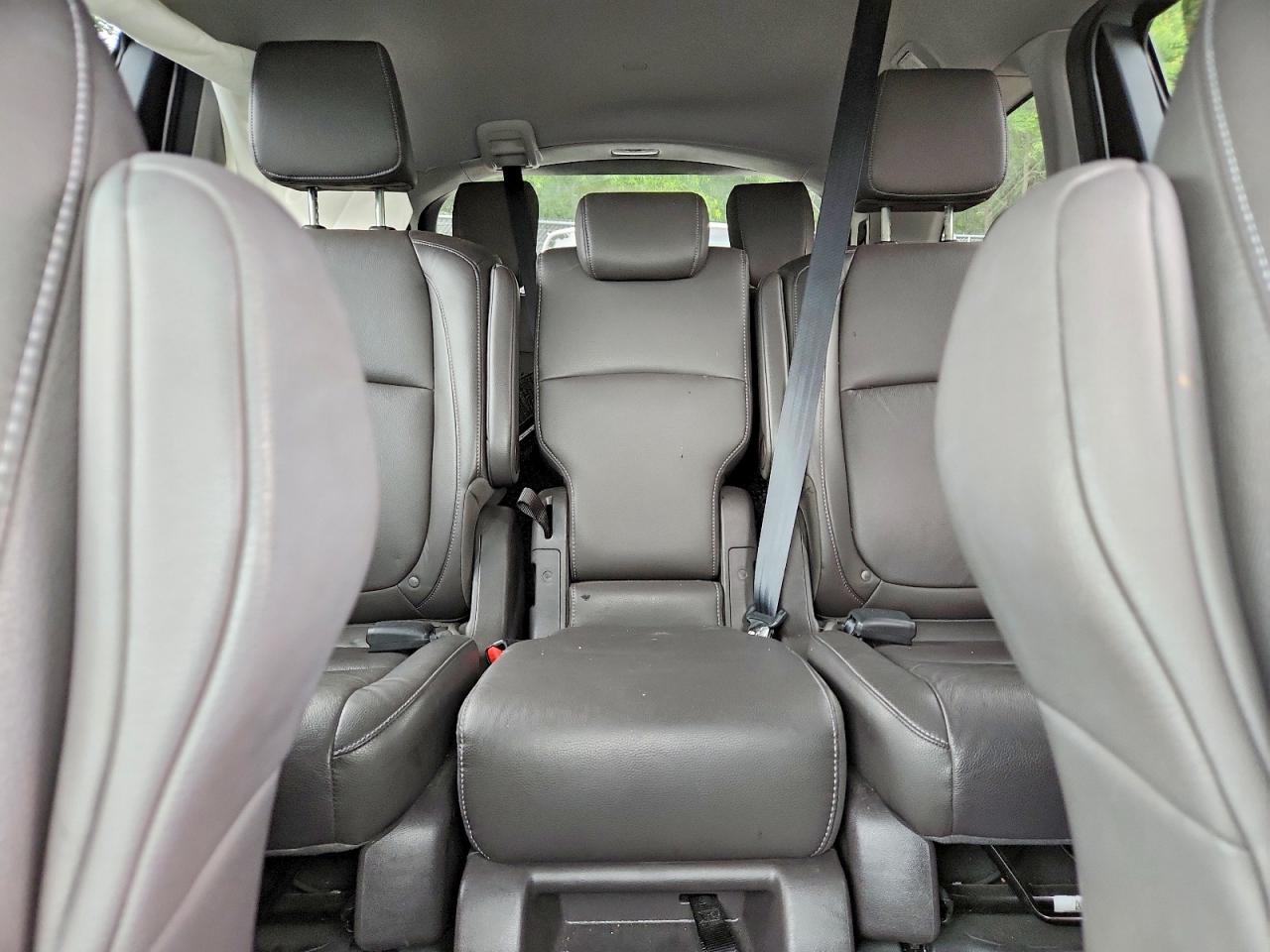 2021 Honda Odyssey Exl Silver vin: 5FNRL6H72MB028991