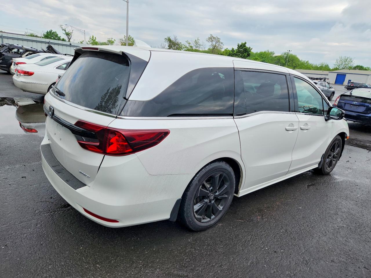 2023 Honda Odyssey Sport-l White vin: 5FNRL6H72PB013699