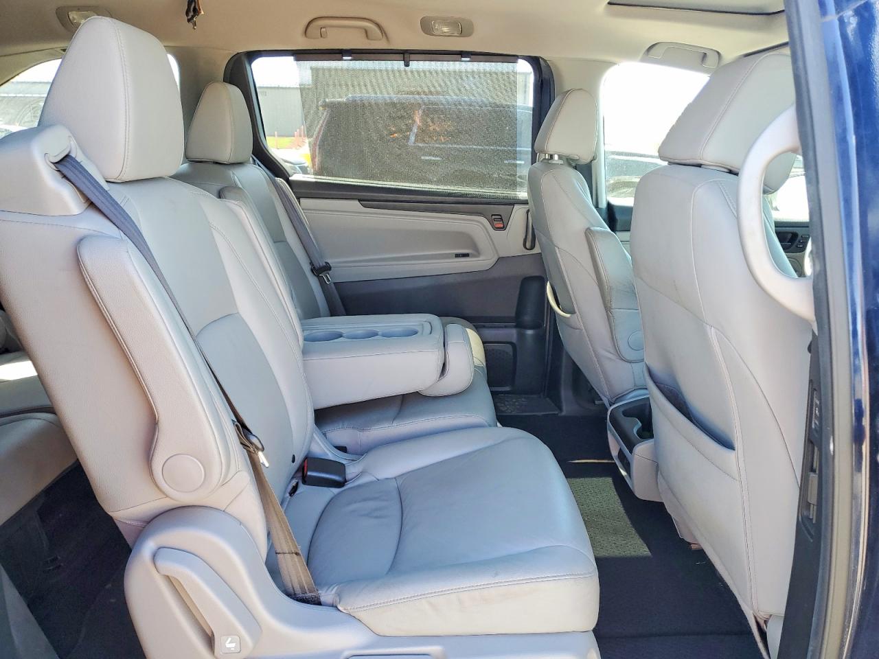 2018 Honda Odyssey Exl Blue vin: 5FNRL6H73JB065592