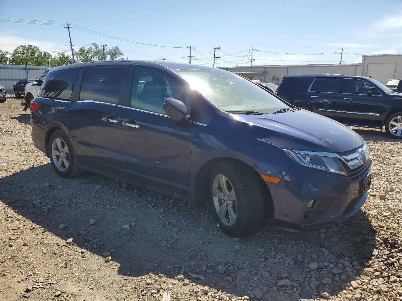 2018 Honda Odyssey Exl Blue vin: 5FNRL6H73JB065592