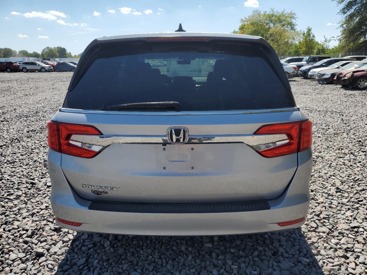 2018 Honda Odyssey Exl Gray vin: 5FNRL6H73JB075359