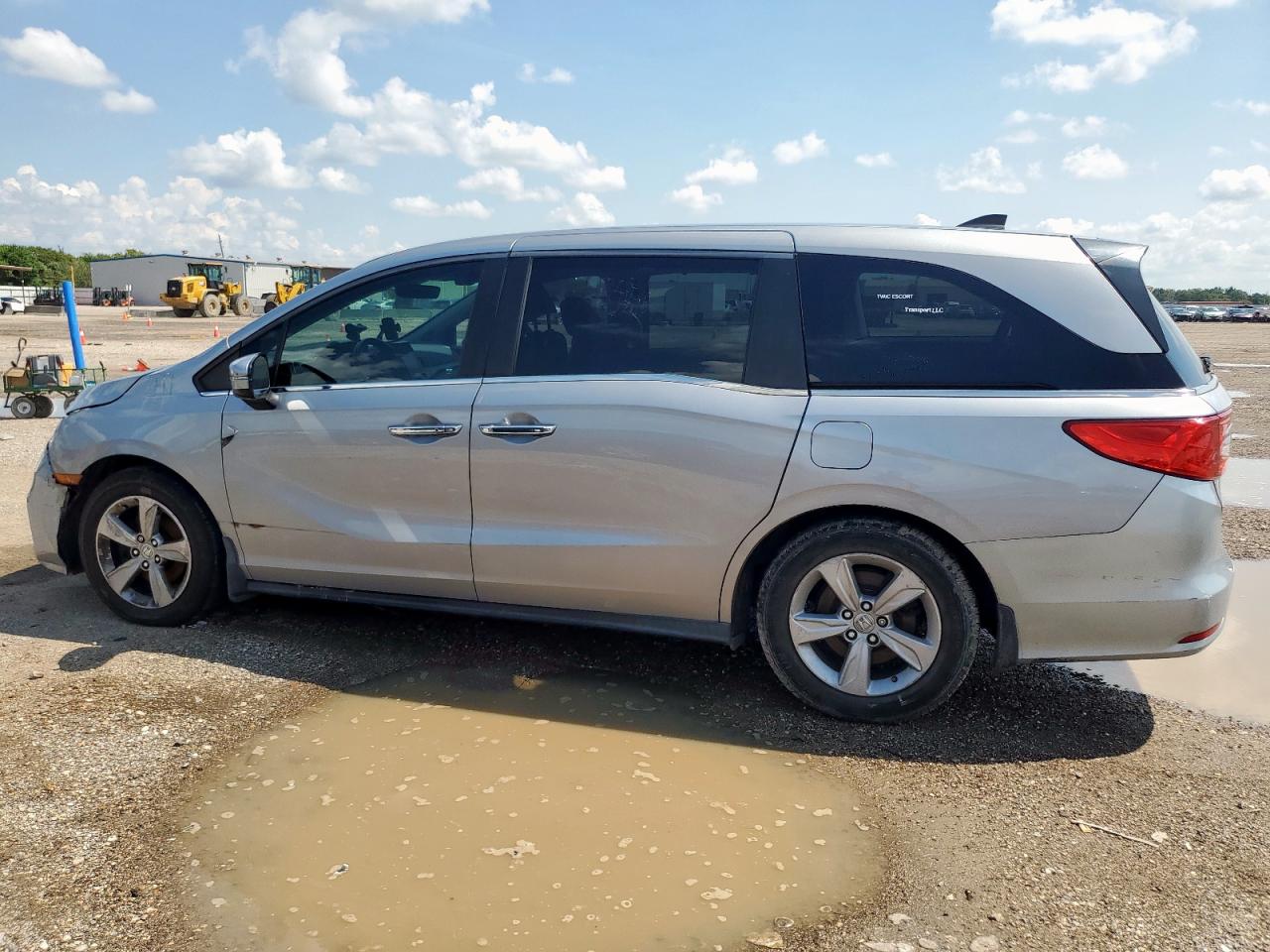 2018 Honda Odyssey Ex-l Silver vin: 5FNRL6H73JB108442
