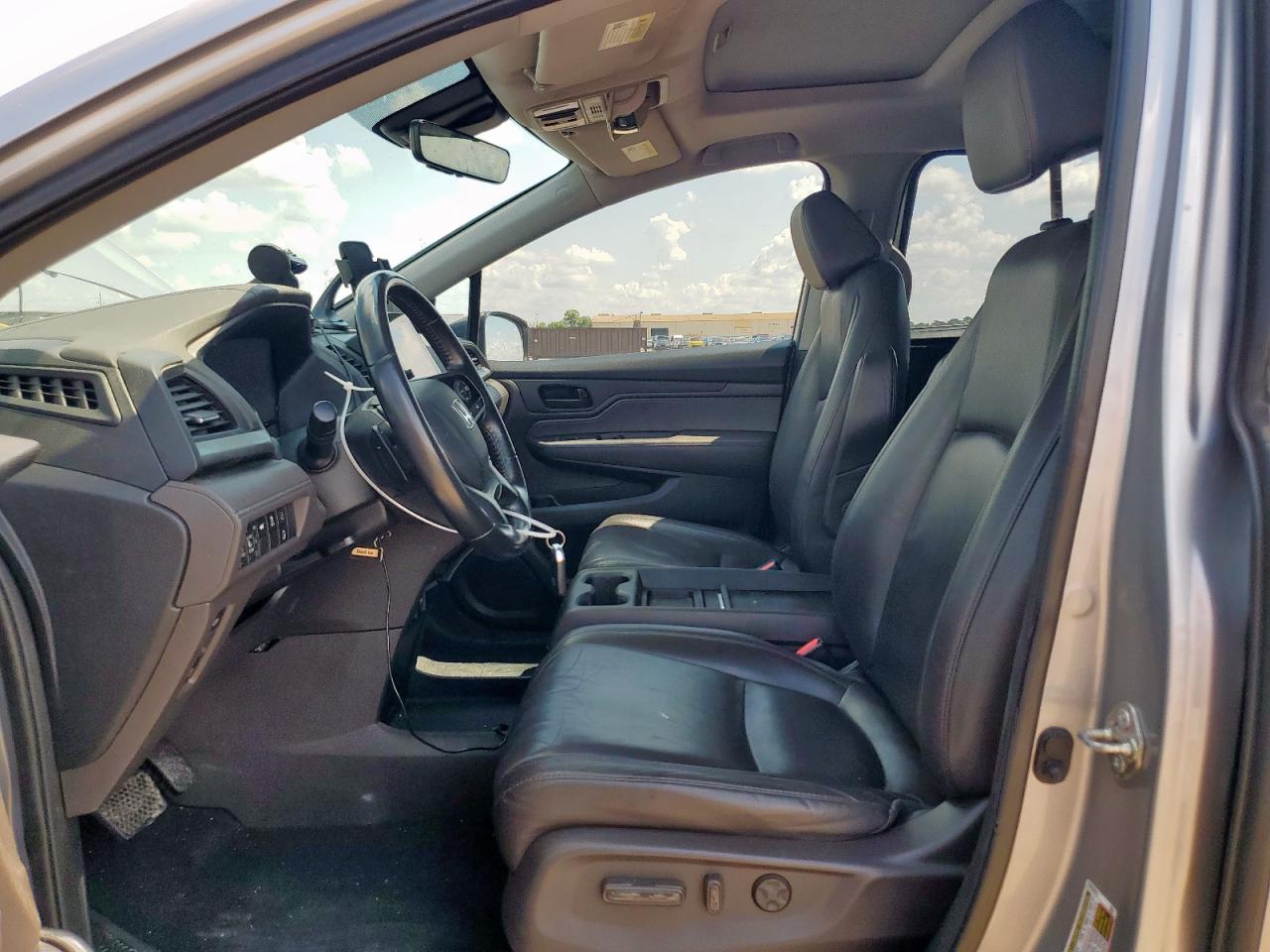 2018 Honda Odyssey Ex-l Silver vin: 5FNRL6H73JB108442