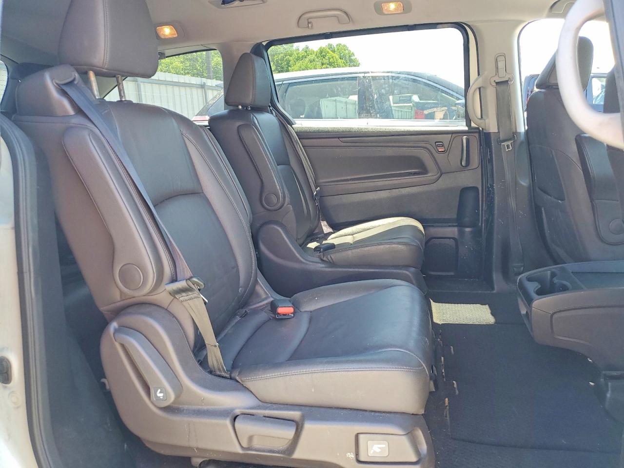 2019 Honda Odyssey Exl White vin: 5FNRL6H73KB091126