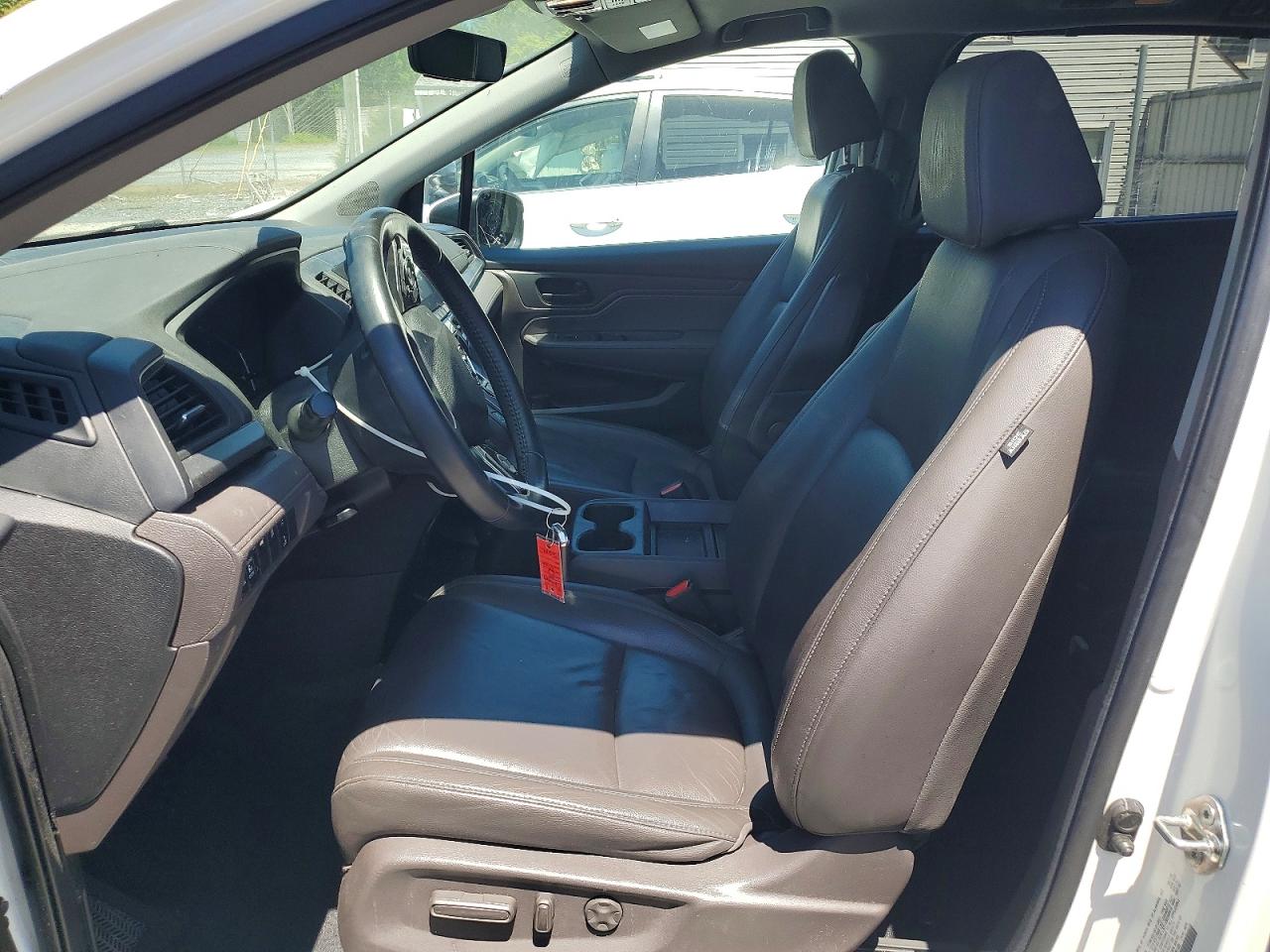 2019 Honda Odyssey Exl White vin: 5FNRL6H73KB091126