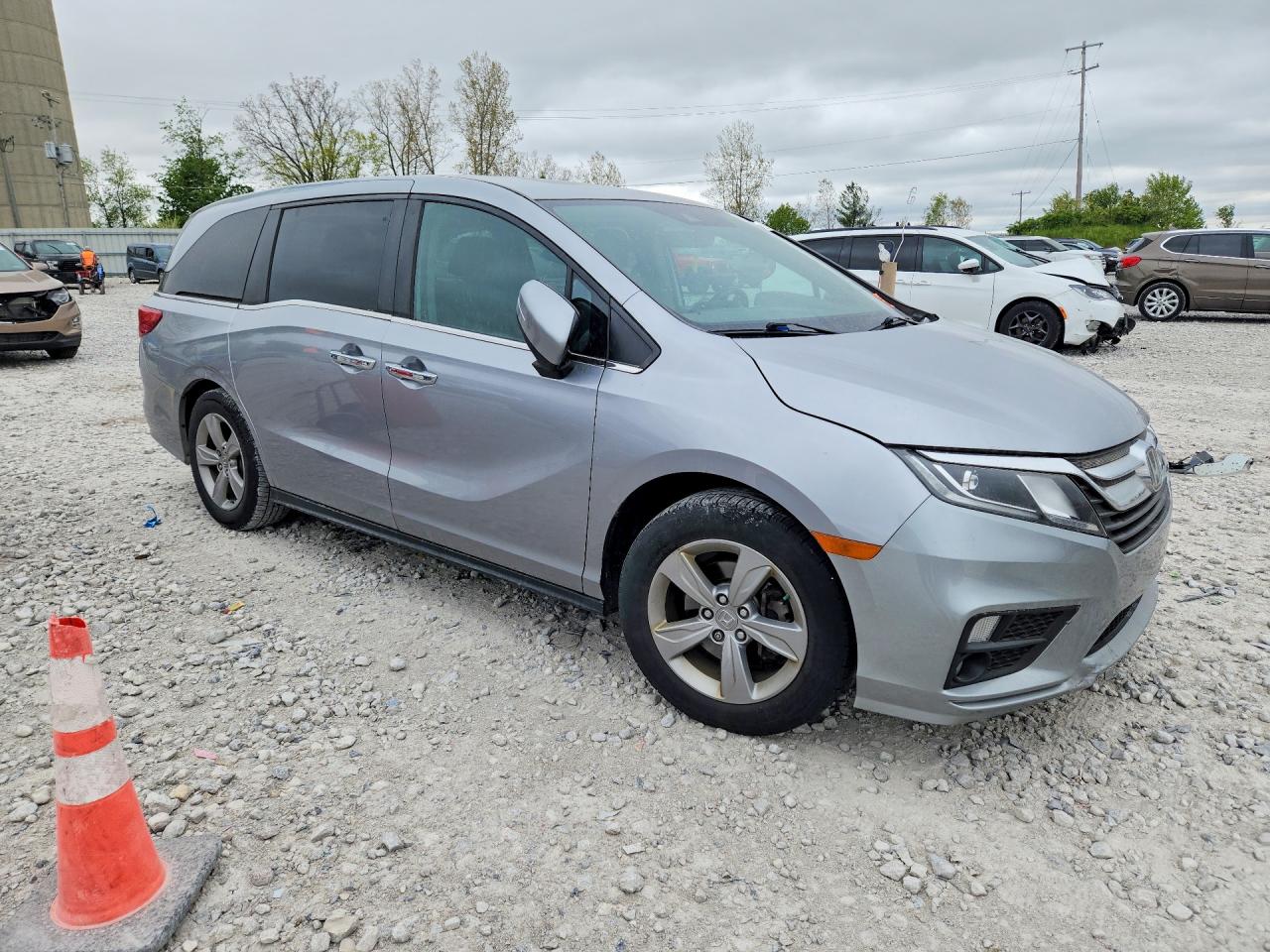 2020 Honda Odyssey Exl Silver vin: 5FNRL6H73LB053672