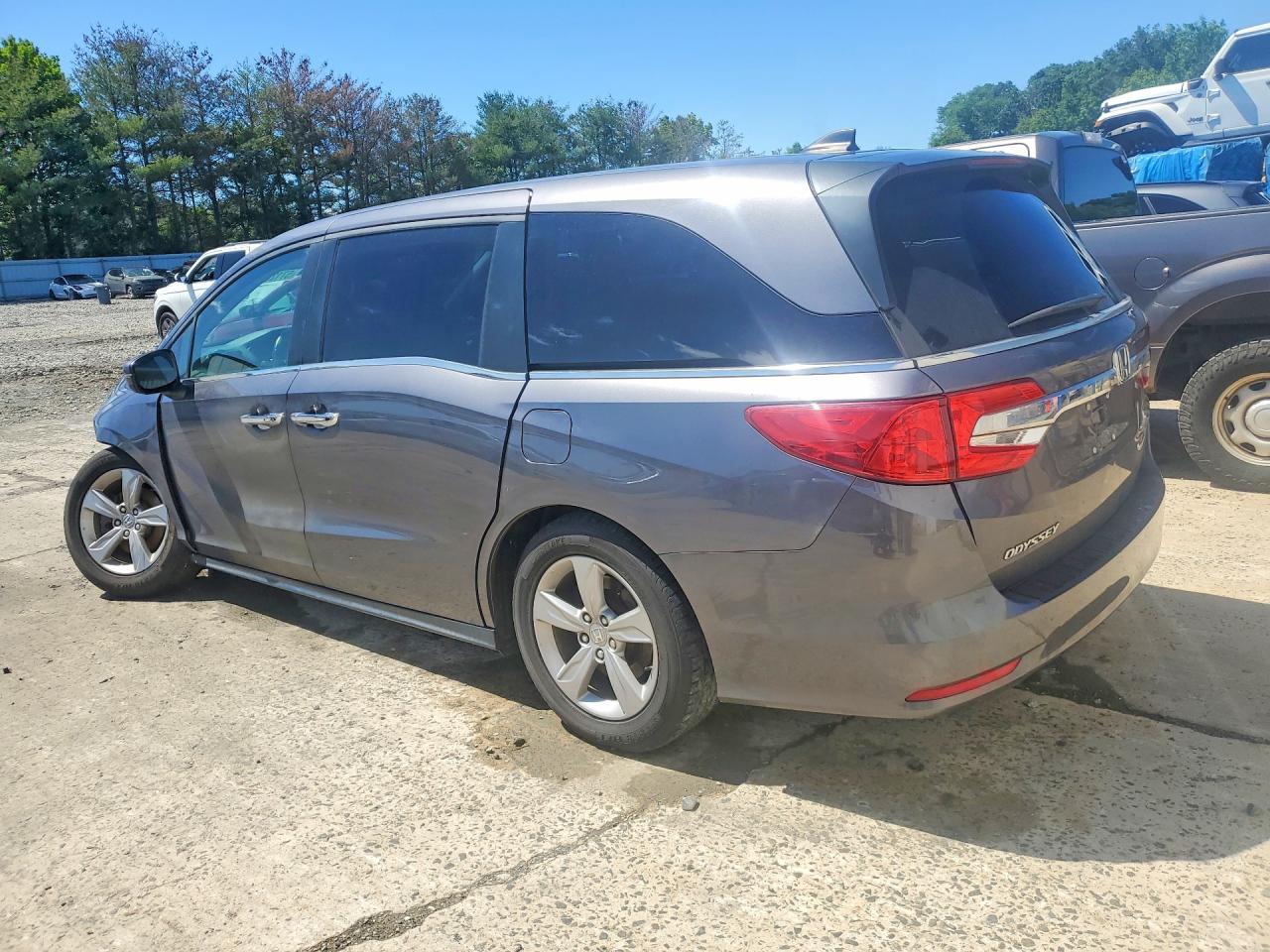 2020 Honda Odyssey Exl Silver vin: 5FNRL6H73LB072948