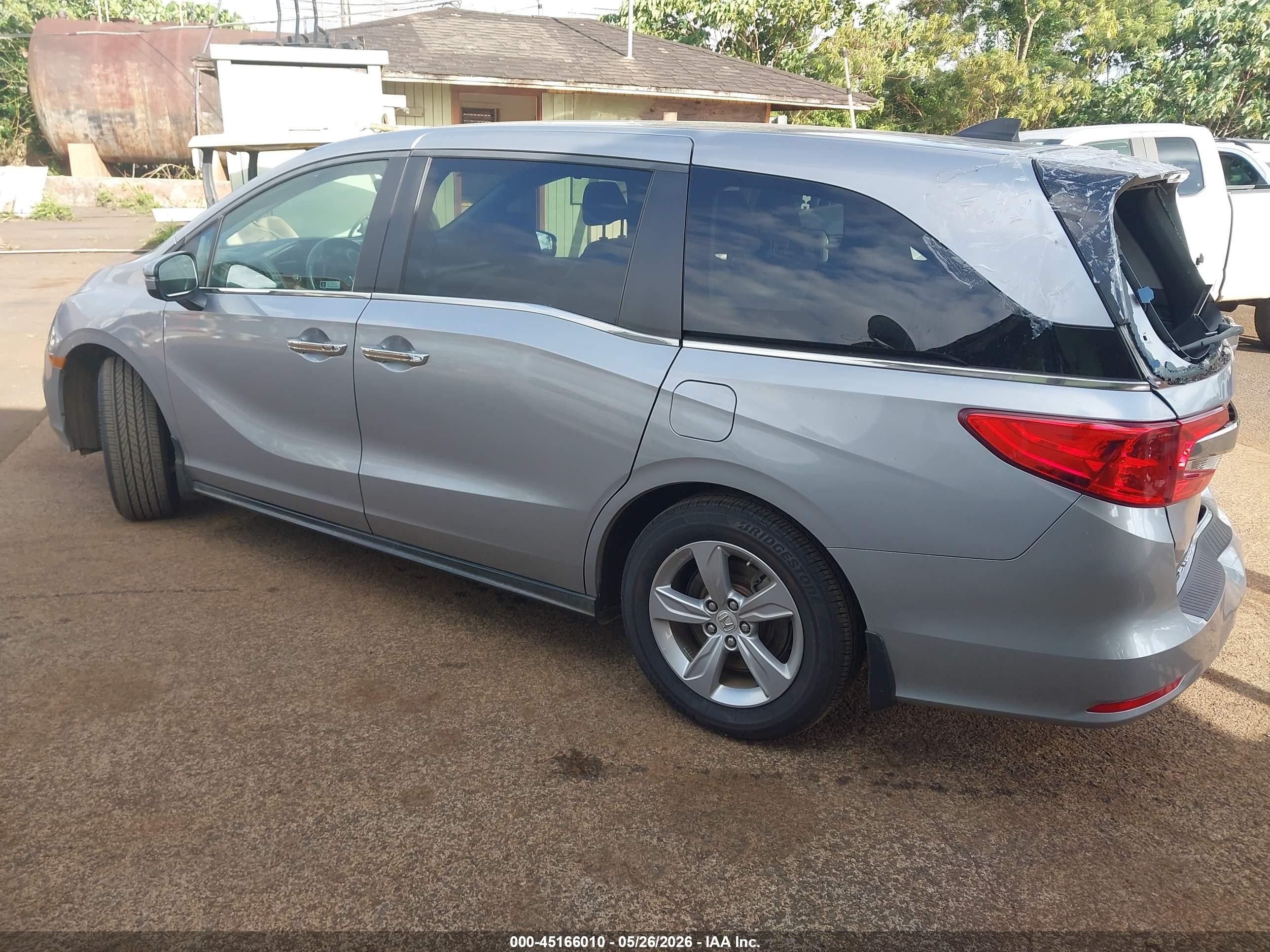 2018 Honda Odyssey Ex-l Silver vin: 5FNRL6H74JB071742