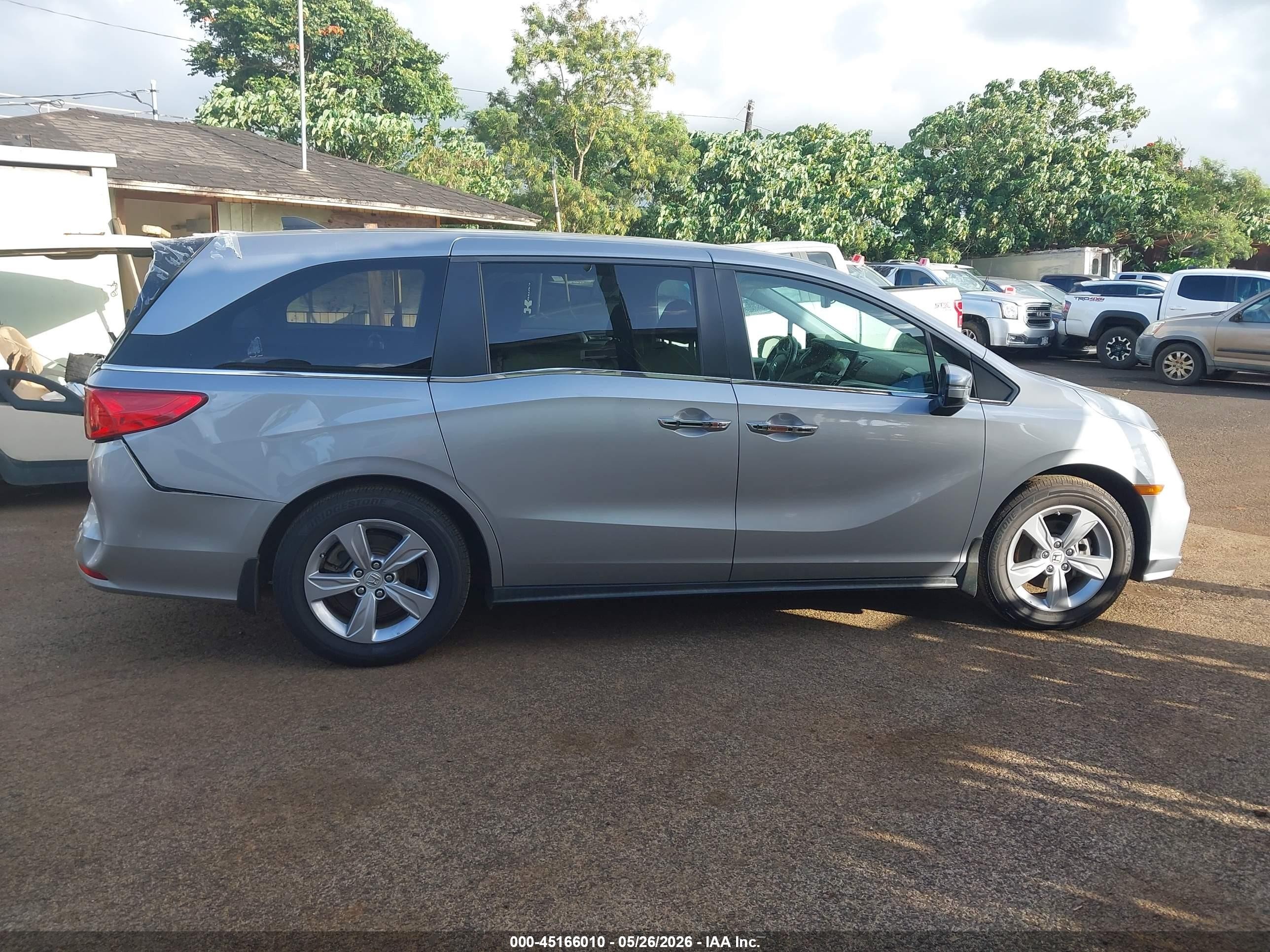 2018 Honda Odyssey Ex-l Silver vin: 5FNRL6H74JB071742