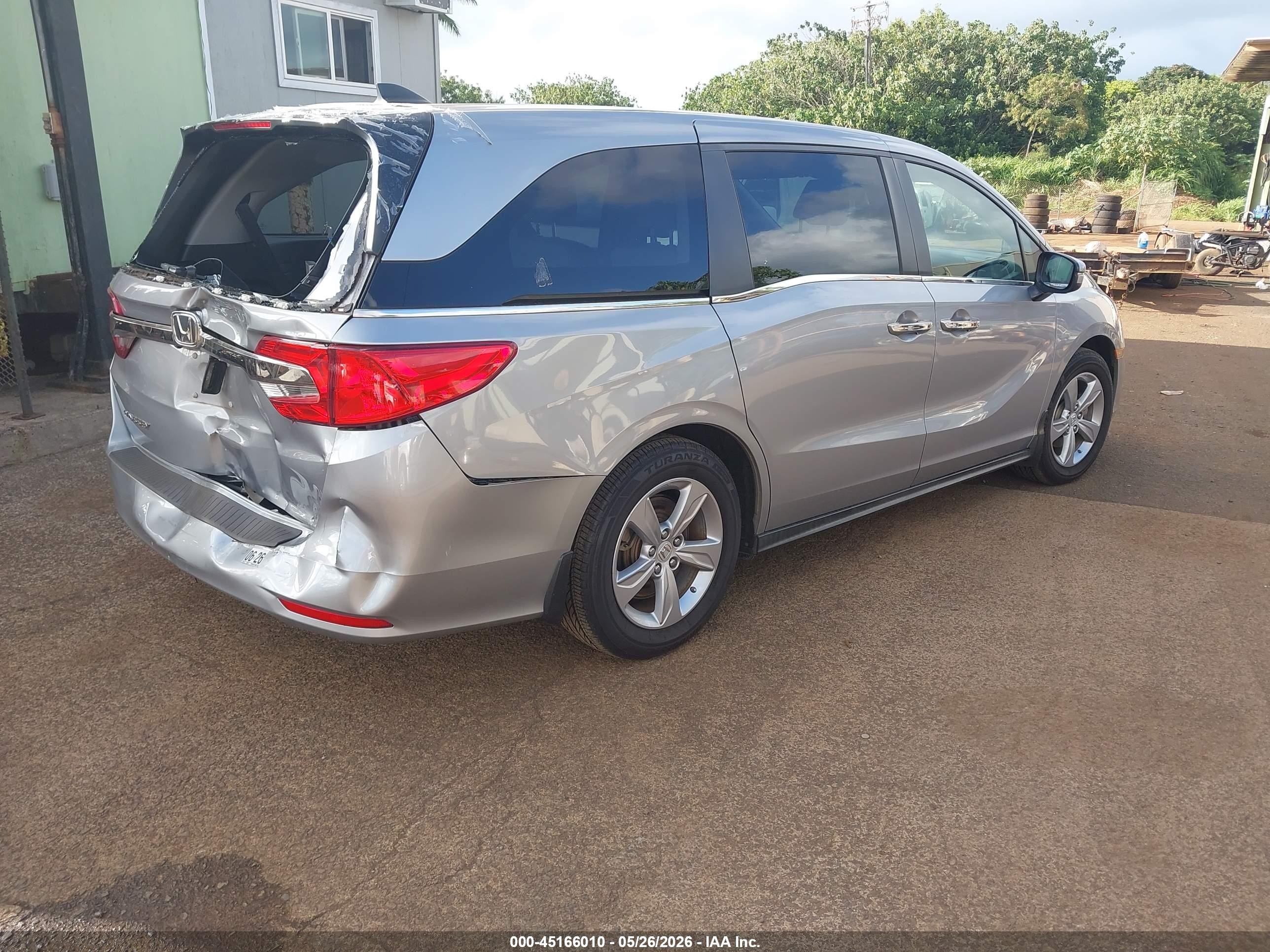 2018 Honda Odyssey Ex-l Silver vin: 5FNRL6H74JB071742