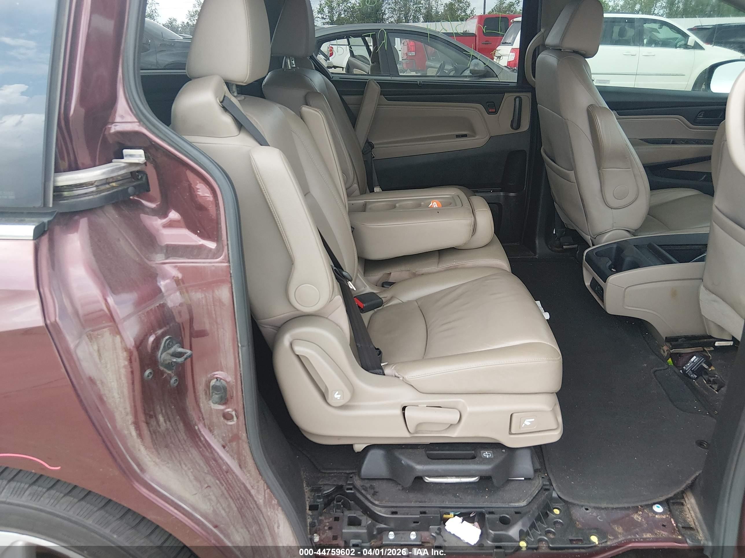 2018 Honda Odyssey Ex-l Maroon vin: 5FNRL6H75JB056067