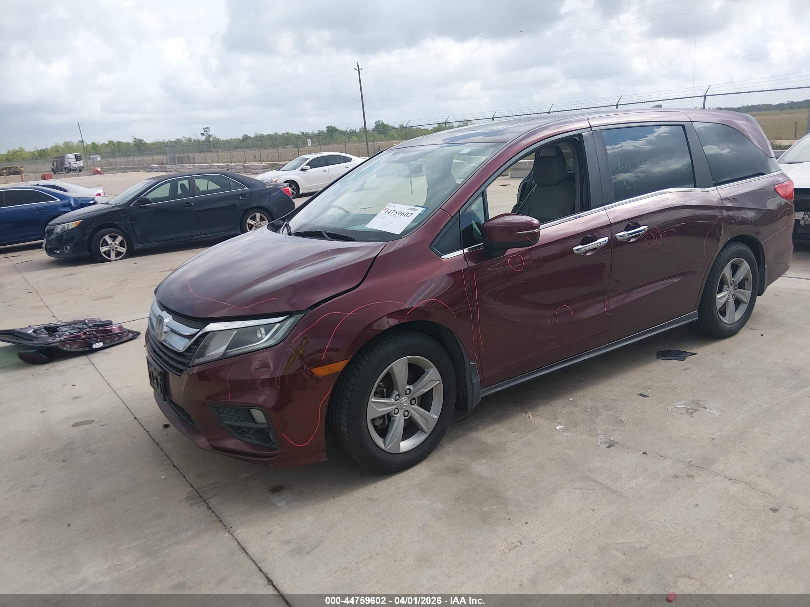 2018 Honda Odyssey Ex-l Maroon vin: 5FNRL6H75JB056067