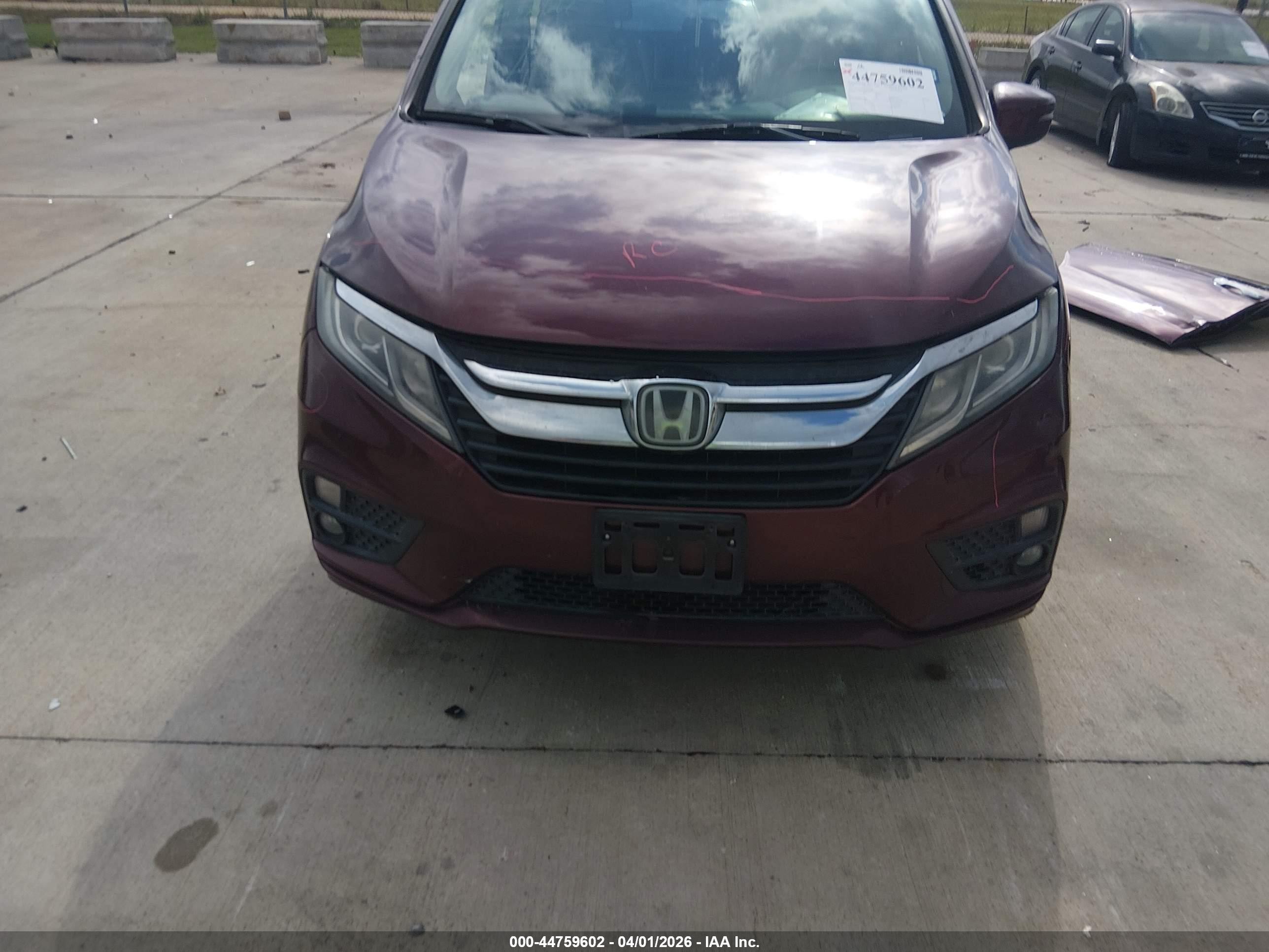 2018 Honda Odyssey Ex-l Maroon vin: 5FNRL6H75JB056067
