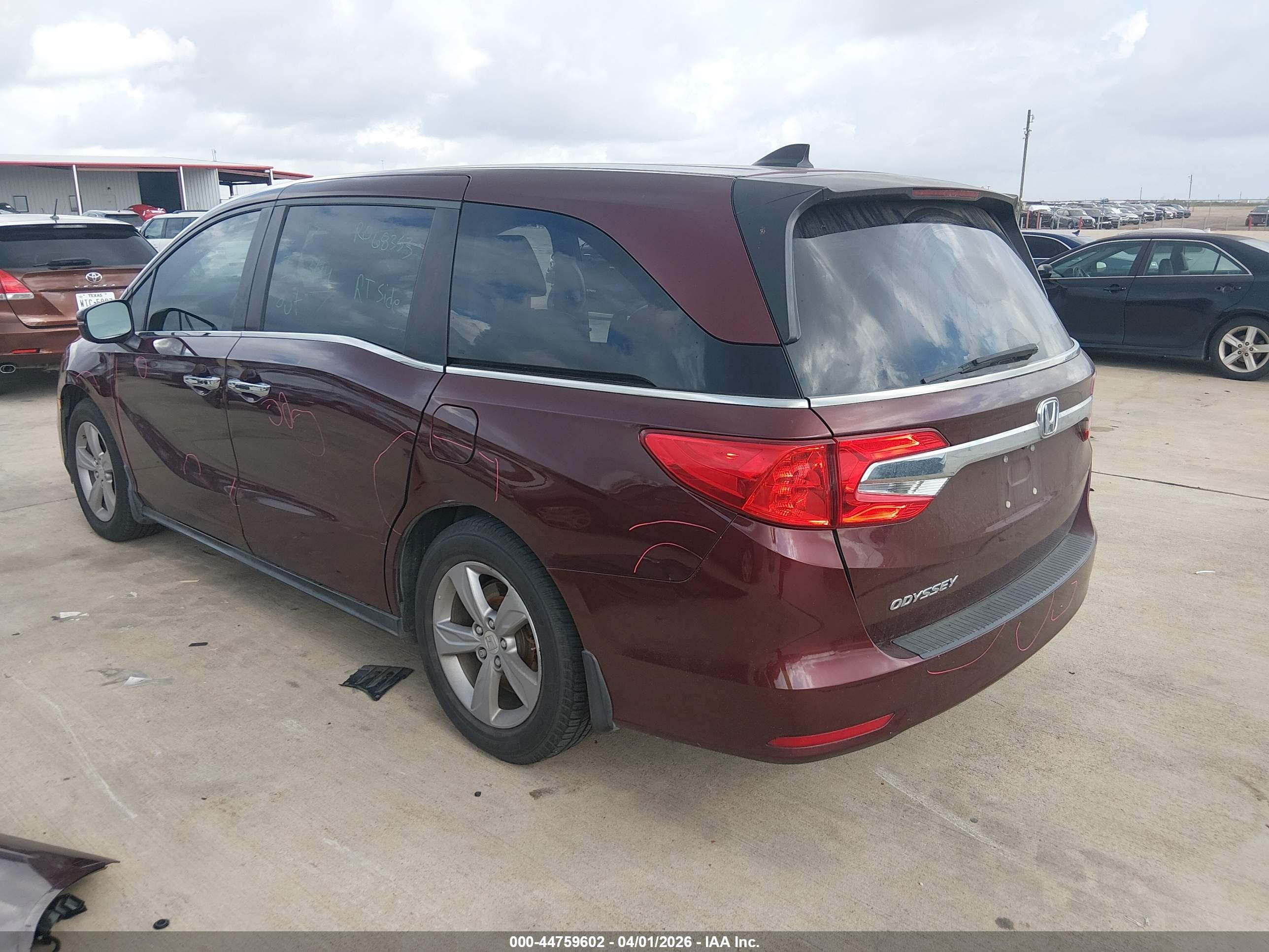 2018 Honda Odyssey Ex-l Maroon vin: 5FNRL6H75JB056067