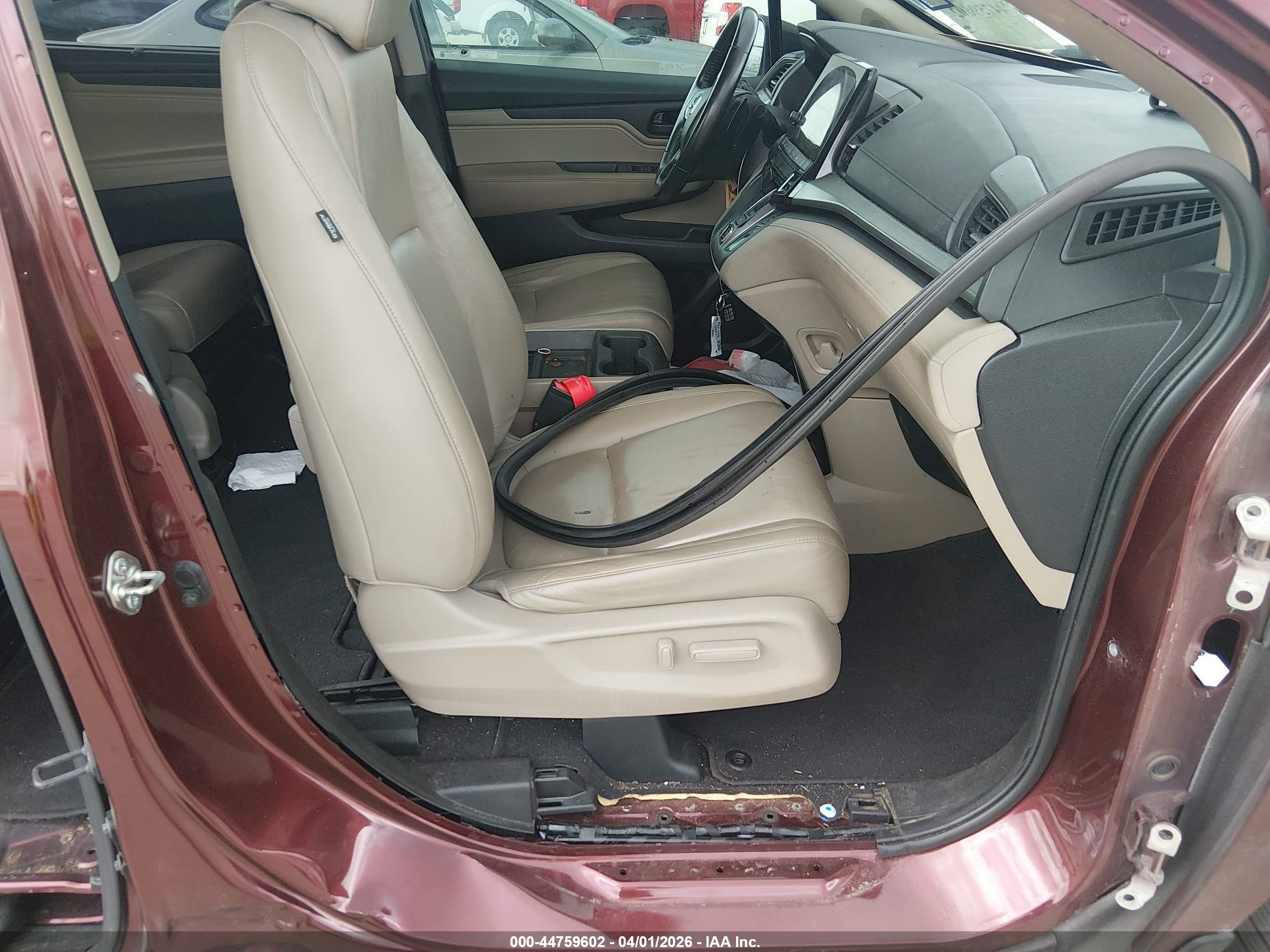2018 Honda Odyssey Ex-l Maroon vin: 5FNRL6H75JB056067