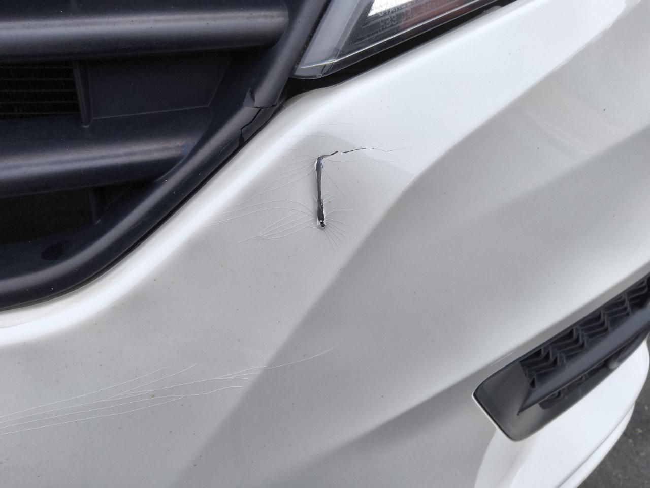 2019 Honda Odyssey Exl Белый vin: 5FNRL6H75KB053297 Damage: Front Bumper, Cracked, 2 To 3 Inches