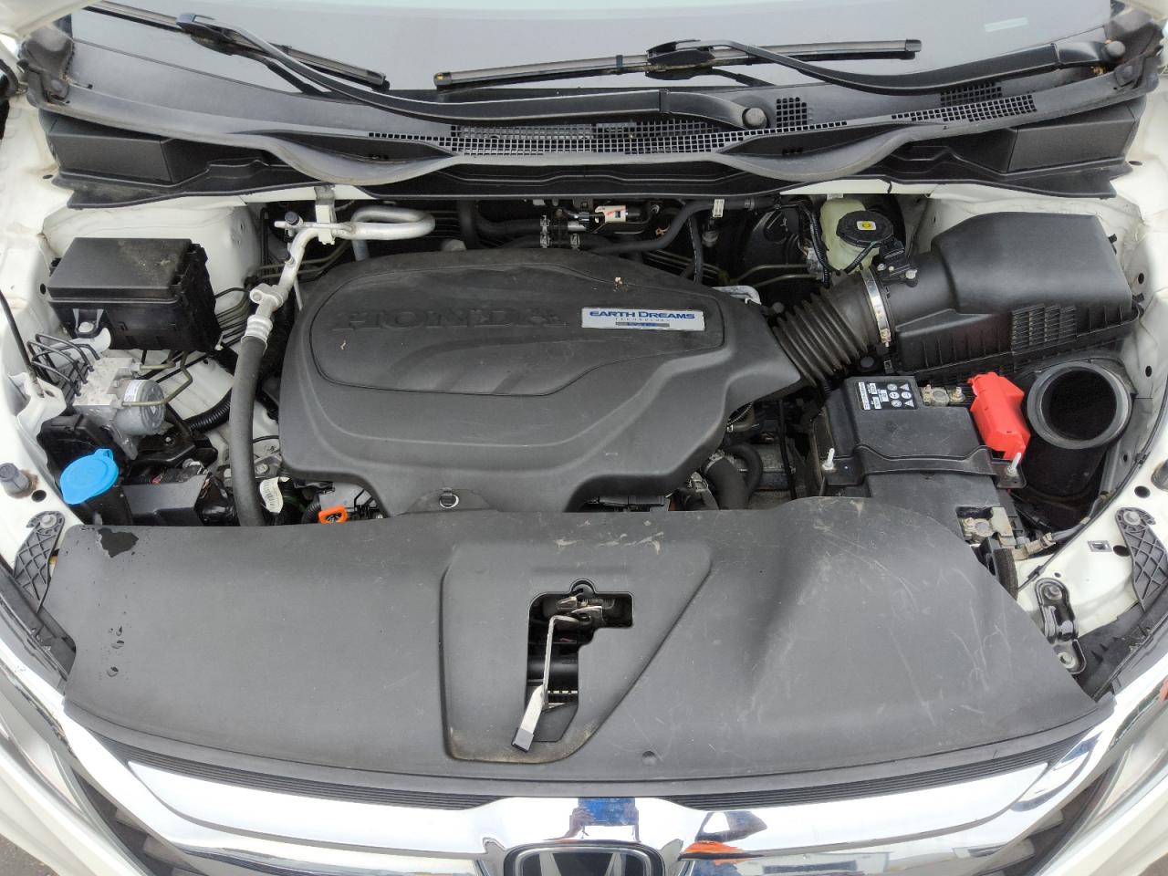 2019 Honda Odyssey Exl Белый vin: 5FNRL6H75KB053297 Damage: Brake Fluid, Low Fluid, Unacceptable