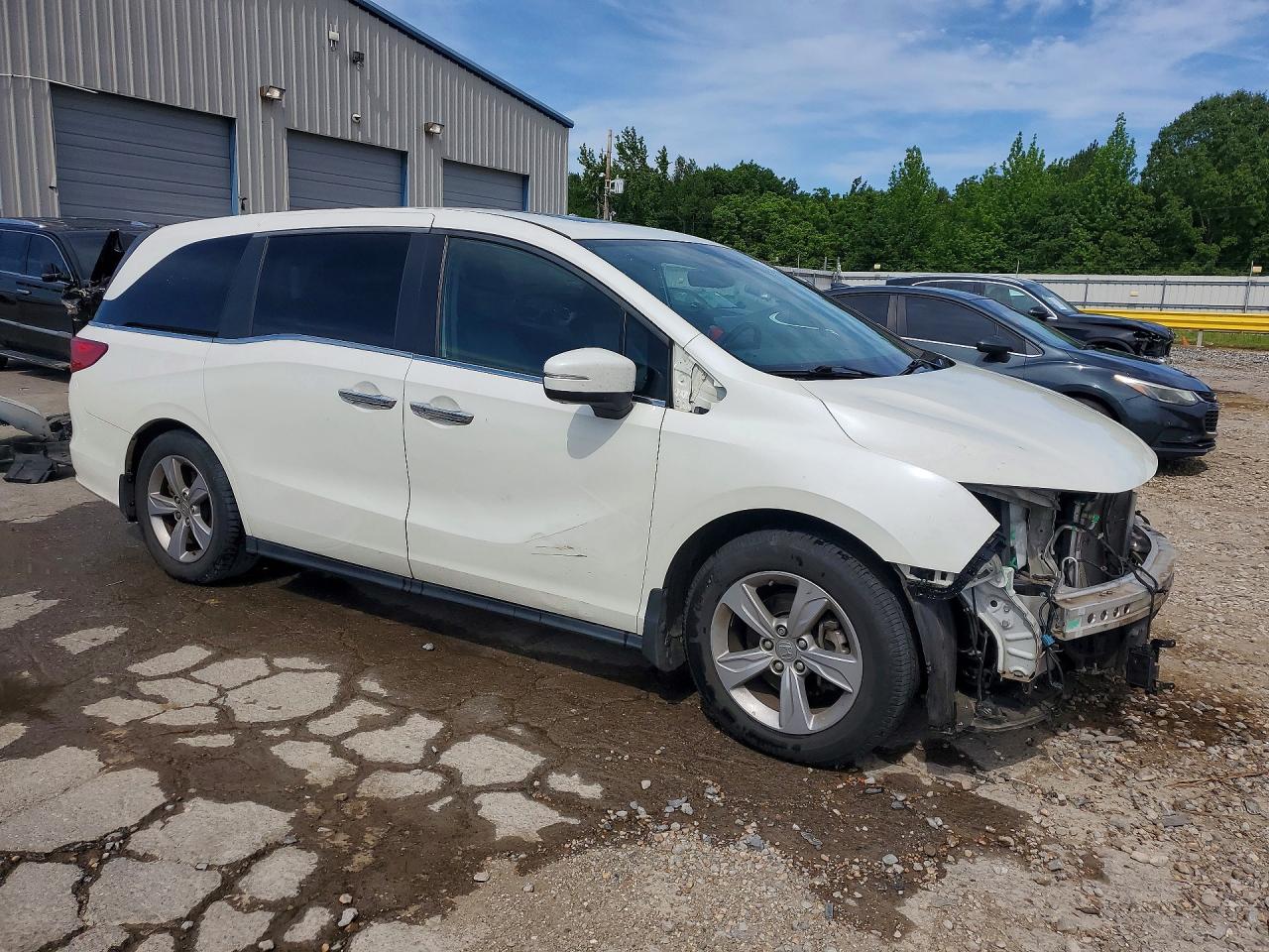 2019 Honda Odyssey Exl White vin: 5FNRL6H75KB102353