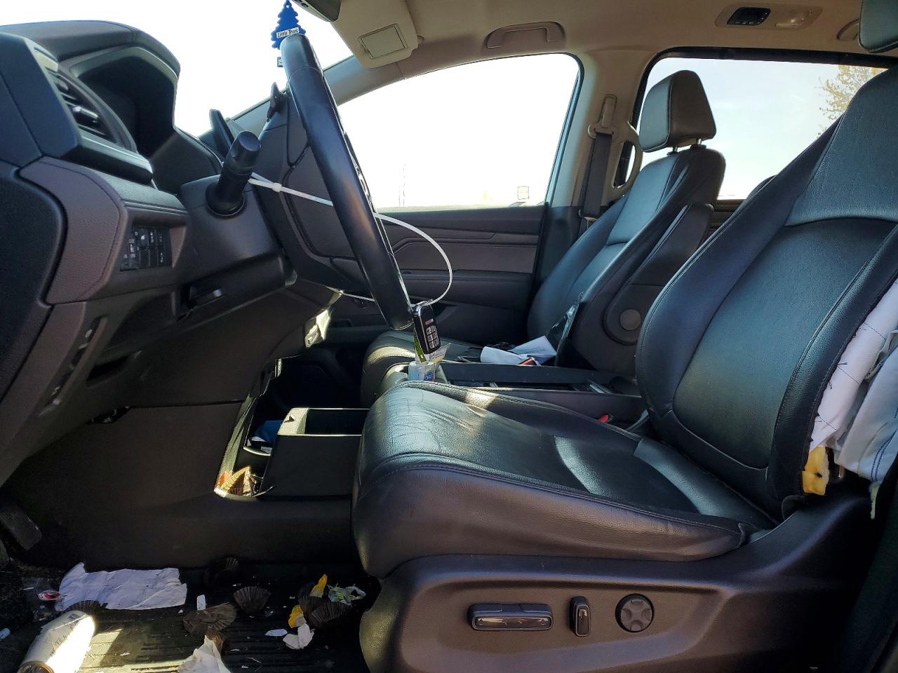2018 Honda Odyssey Exl Черный vin: 5FNRL6H76JB012739