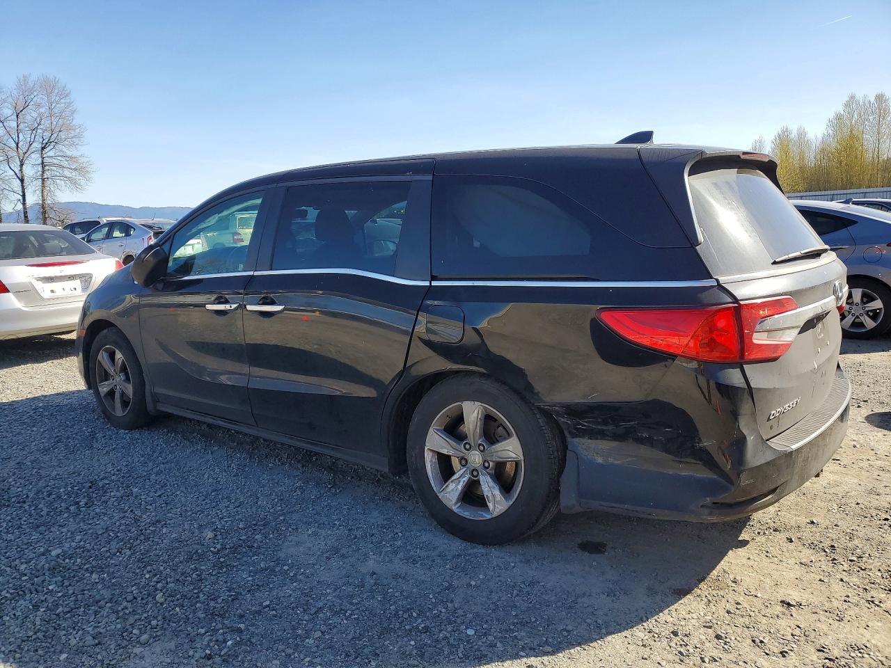 2018 Honda Odyssey Exl Черный vin: 5FNRL6H76JB012739