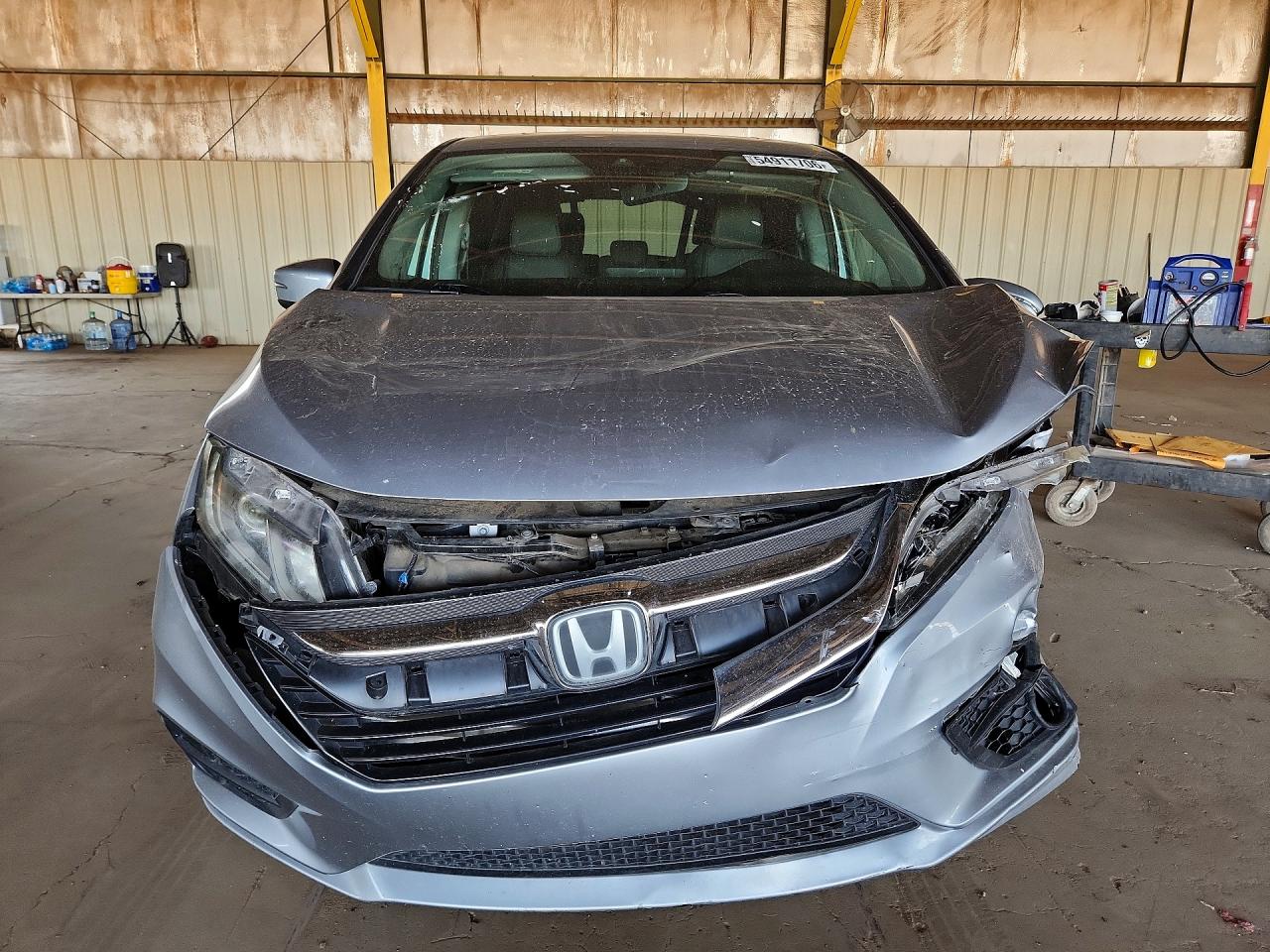 2018 Honda Odyssey Exl Gray vin: 5FNRL6H76JB101128