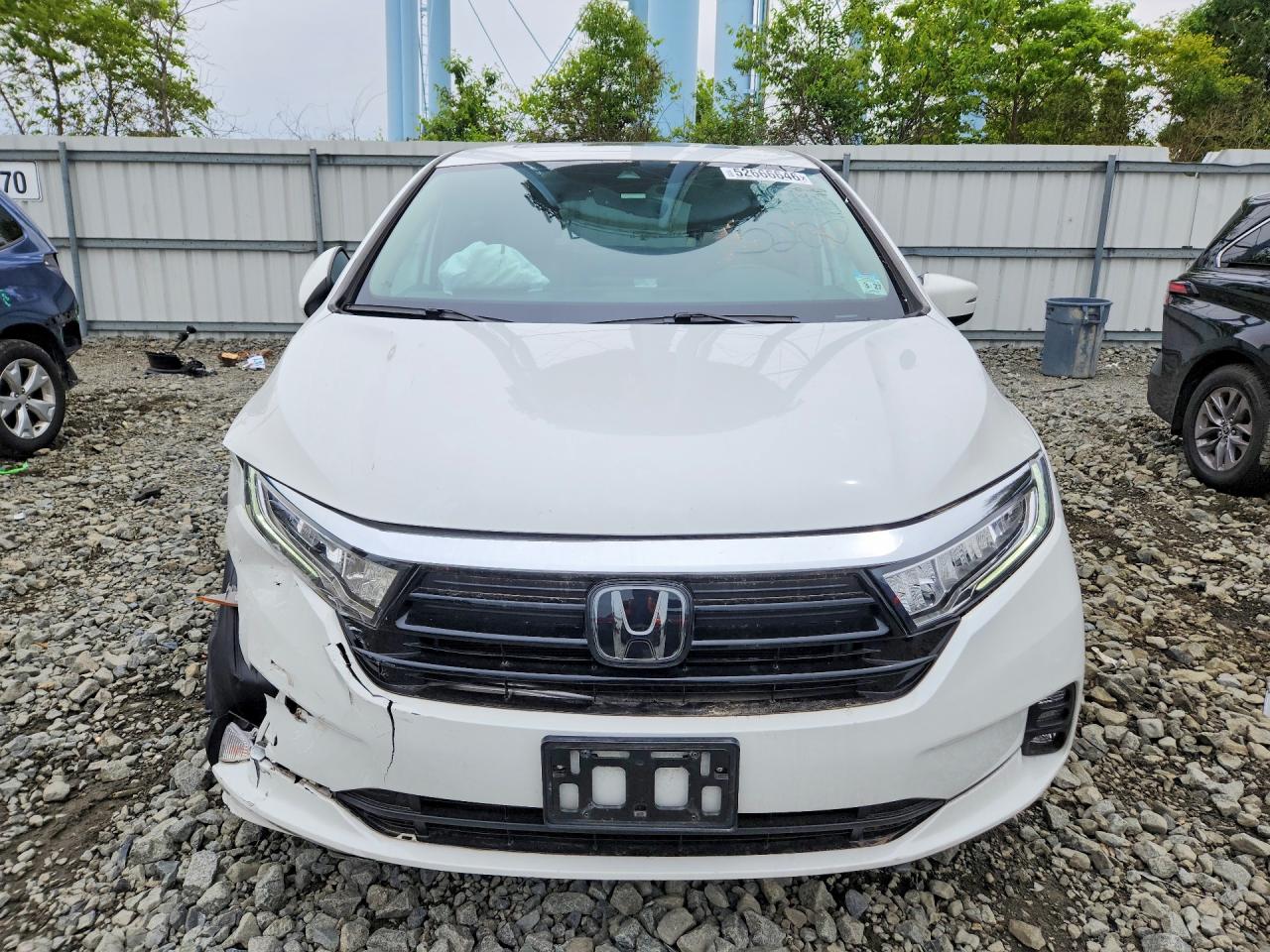 2022 Honda Odyssey Exl White vin: 5FNRL6H76NB002136