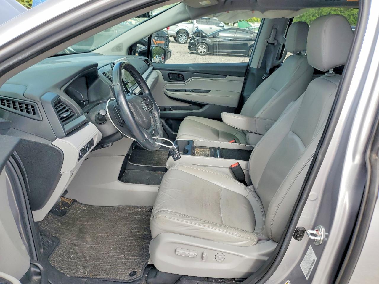 2022 Honda Odyssey Exl Silver vin: 5FNRL6H76NB013184