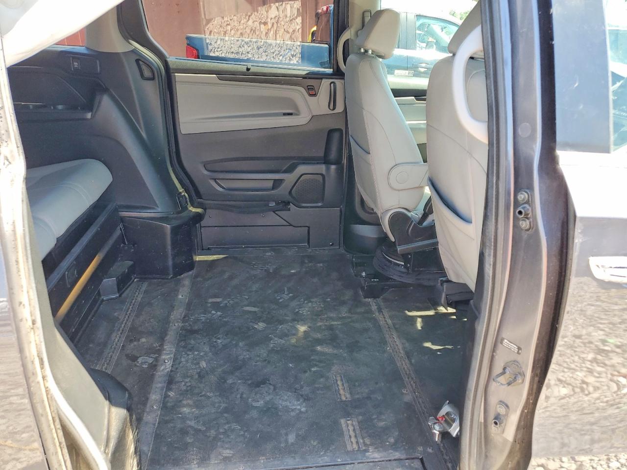 2022 Honda Odyssey Exl Gray vin: 5FNRL6H76NB062420