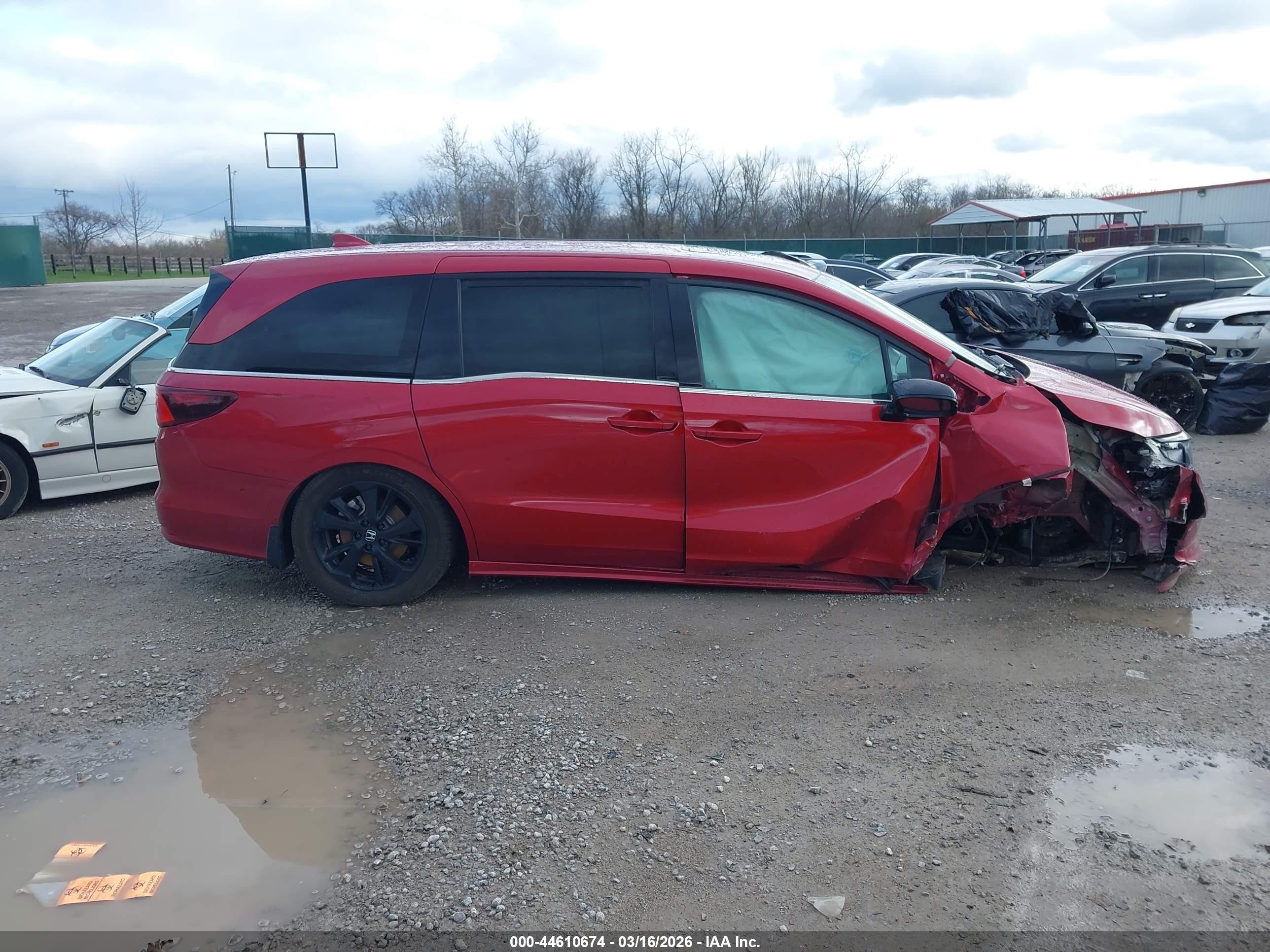 2024 Honda Odyssey Sport Красный vin: 5FNRL6H76RB008329