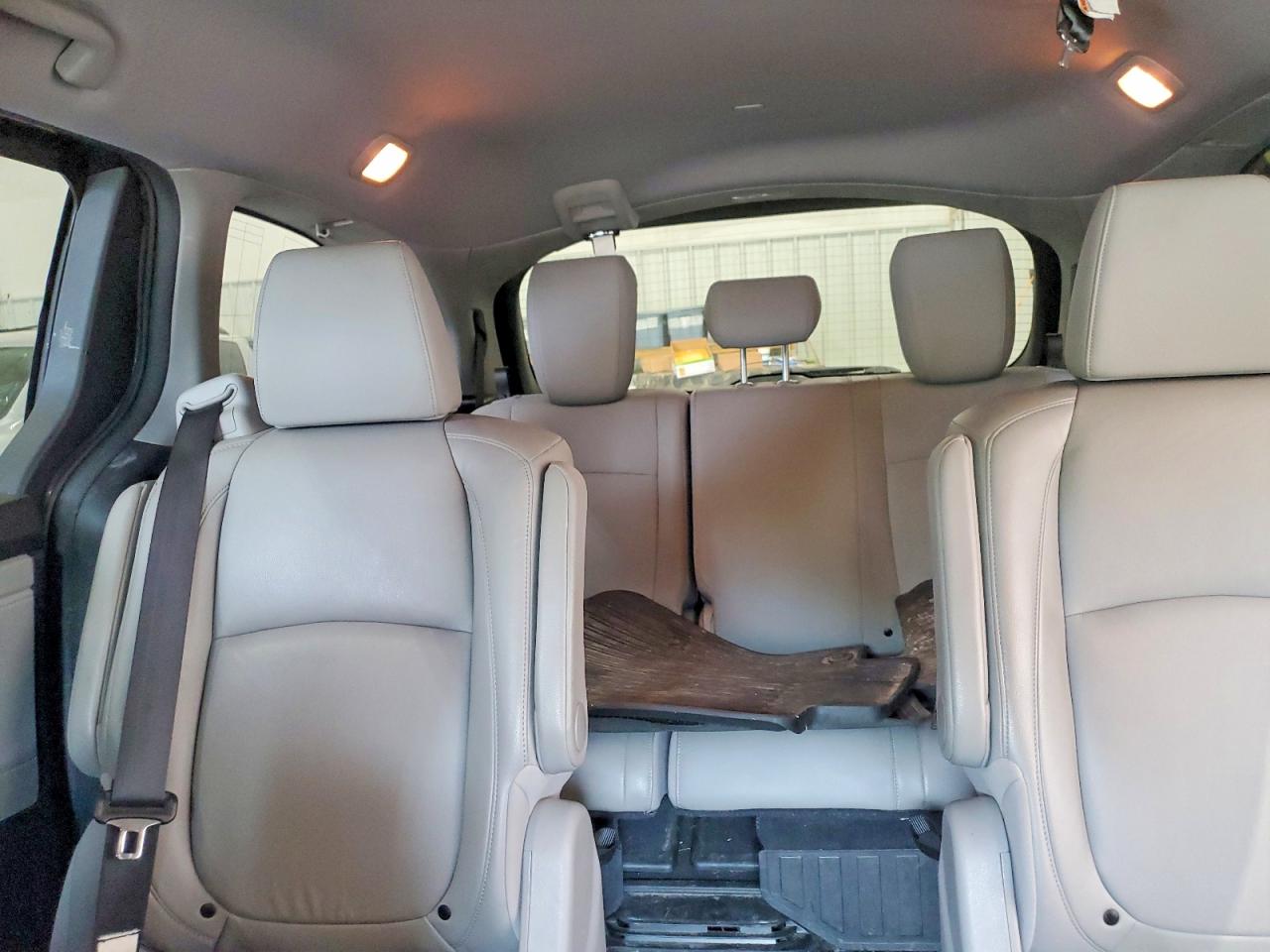 2018 Honda Odyssey Exl Gray vin: 5FNRL6H78JB102071