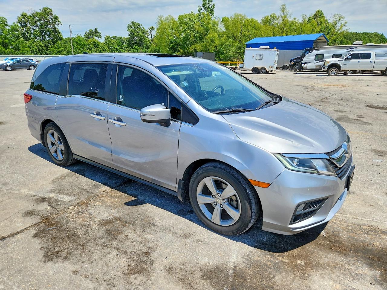 2018 Honda Odyssey Exl Silver vin: 5FNRL6H79JB020141