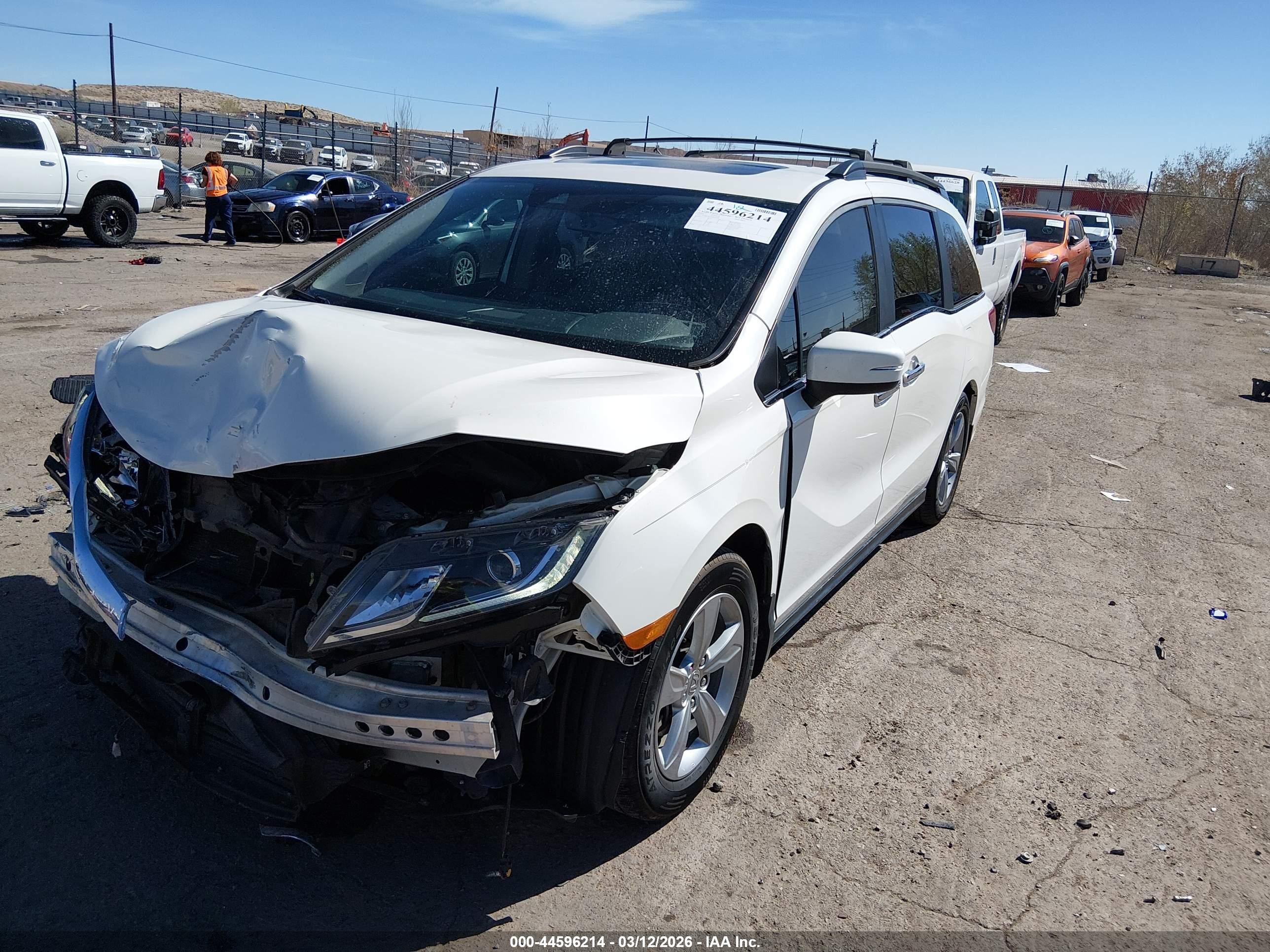 2018 Honda Odyssey Ex-l Белый vin: 5FNRL6H79JB034248