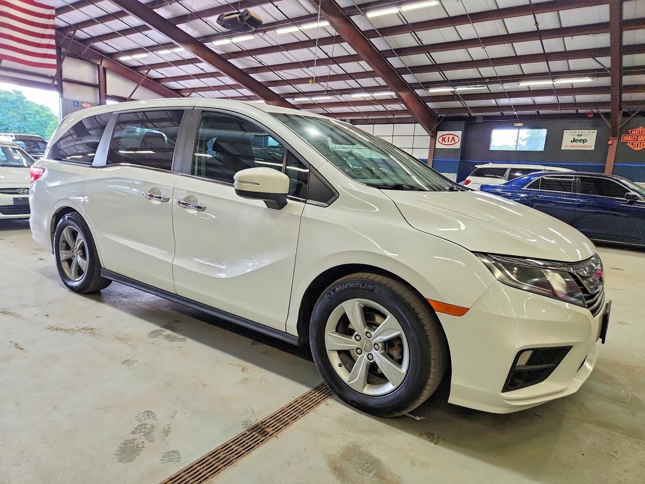 2020 Honda Odyssey Exl White vin: 5FNRL6H79LB051862