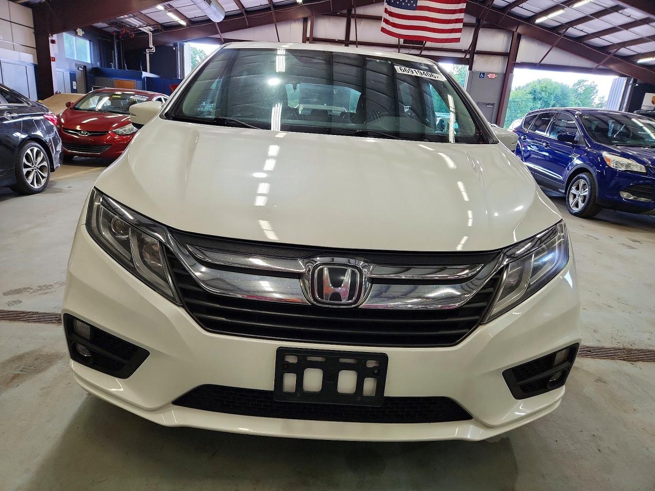 2020 Honda Odyssey Exl White vin: 5FNRL6H79LB051862