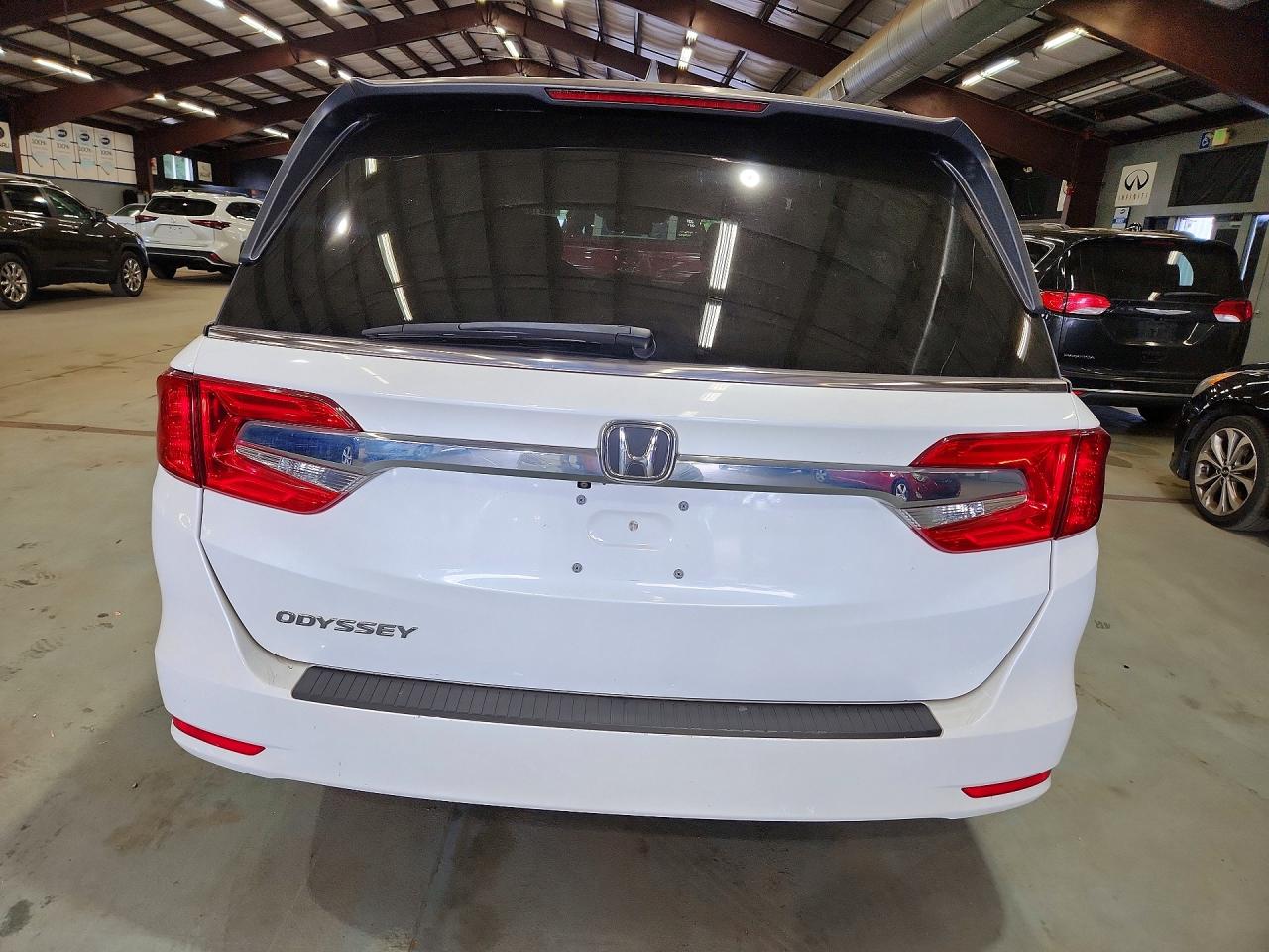 2020 Honda Odyssey Exl White vin: 5FNRL6H79LB051862
