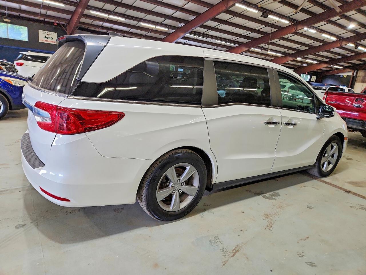 2020 Honda Odyssey Exl White vin: 5FNRL6H79LB051862