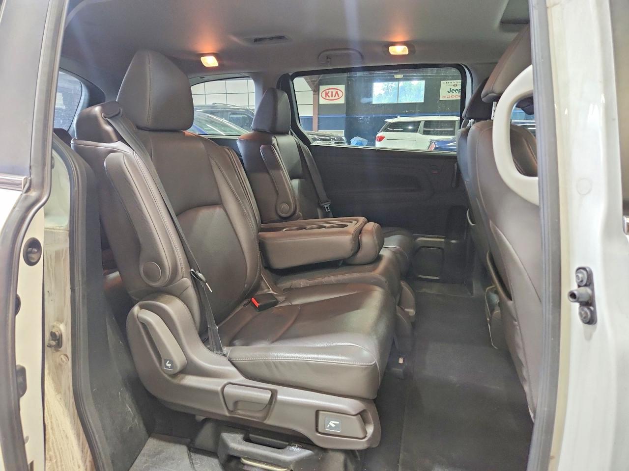 2020 Honda Odyssey Exl White vin: 5FNRL6H79LB051862