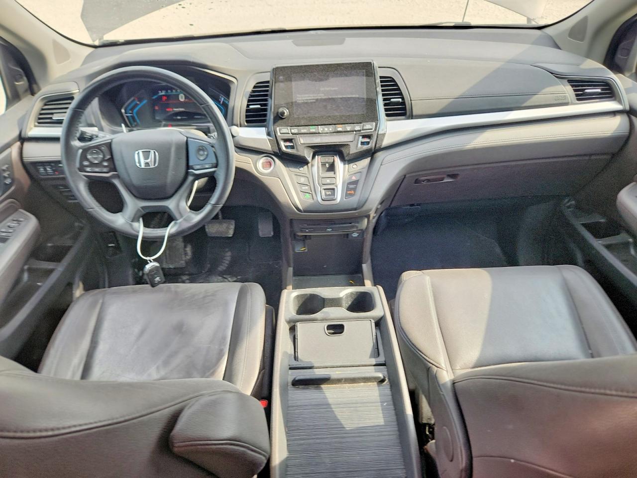 2018 Honda Odyssey Touring Gray vin: 5FNRL6H80JB035085