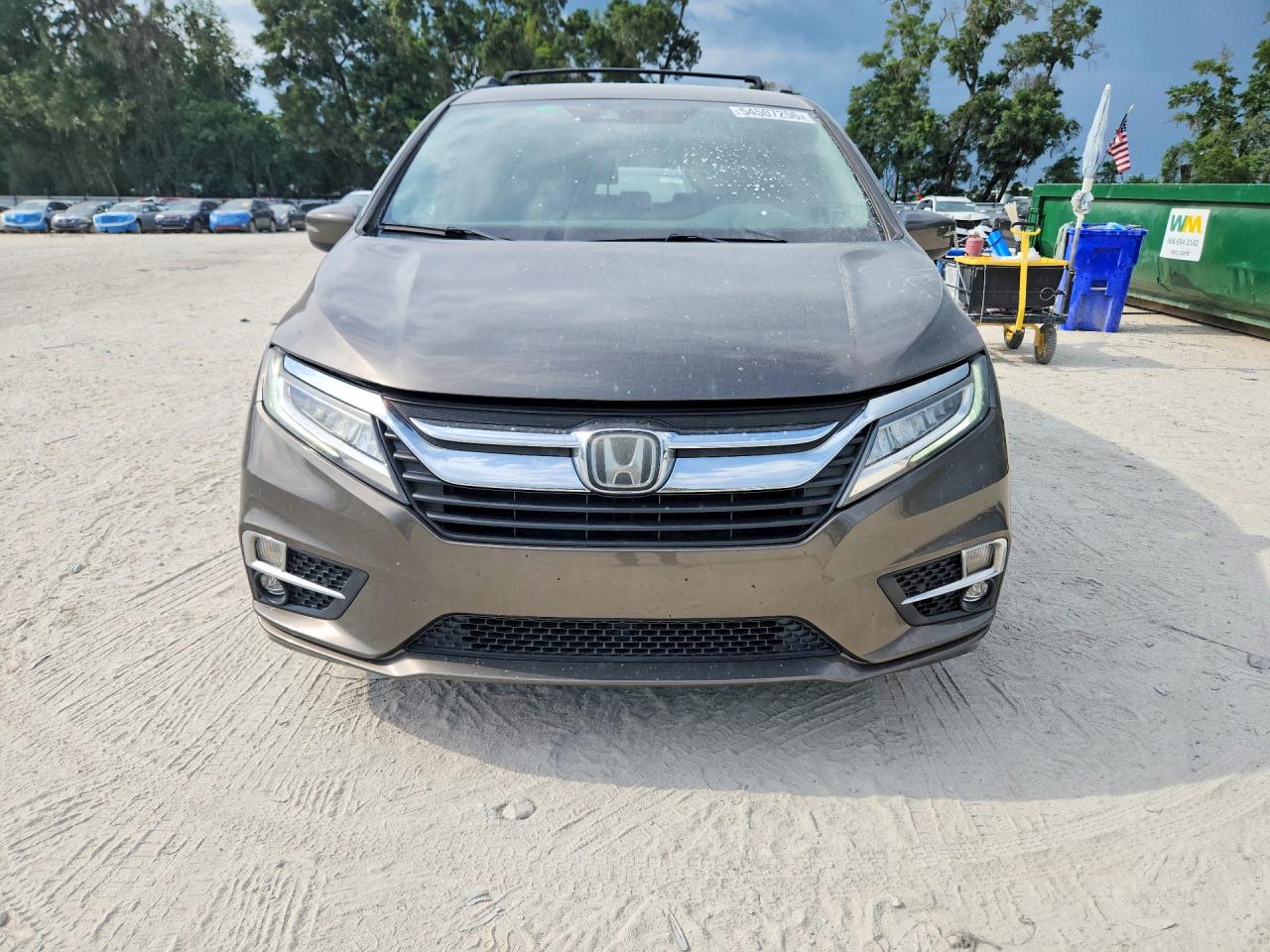 2018 Honda Odyssey Touring Gray vin: 5FNRL6H80JB035085