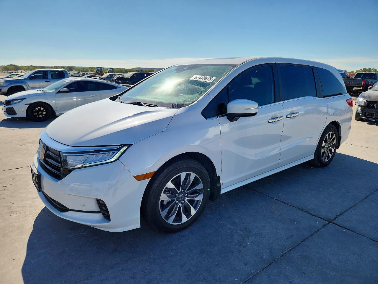 2024 Honda Odyssey Touring White vin: 5FNRL6H80RB035129
