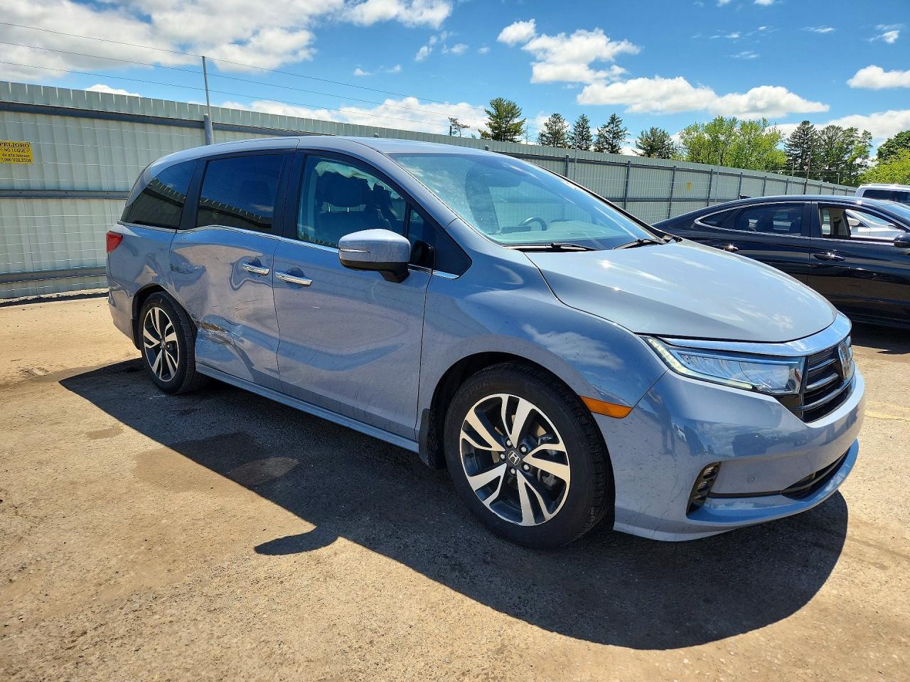 2024 Honda Odyssey Touring Gray vin: 5FNRL6H81RB058550